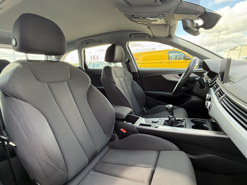 Audi A4 Avant 2.0 TFSI sport 6-Gang LED, AHK, NAV,SHZ — photo 7