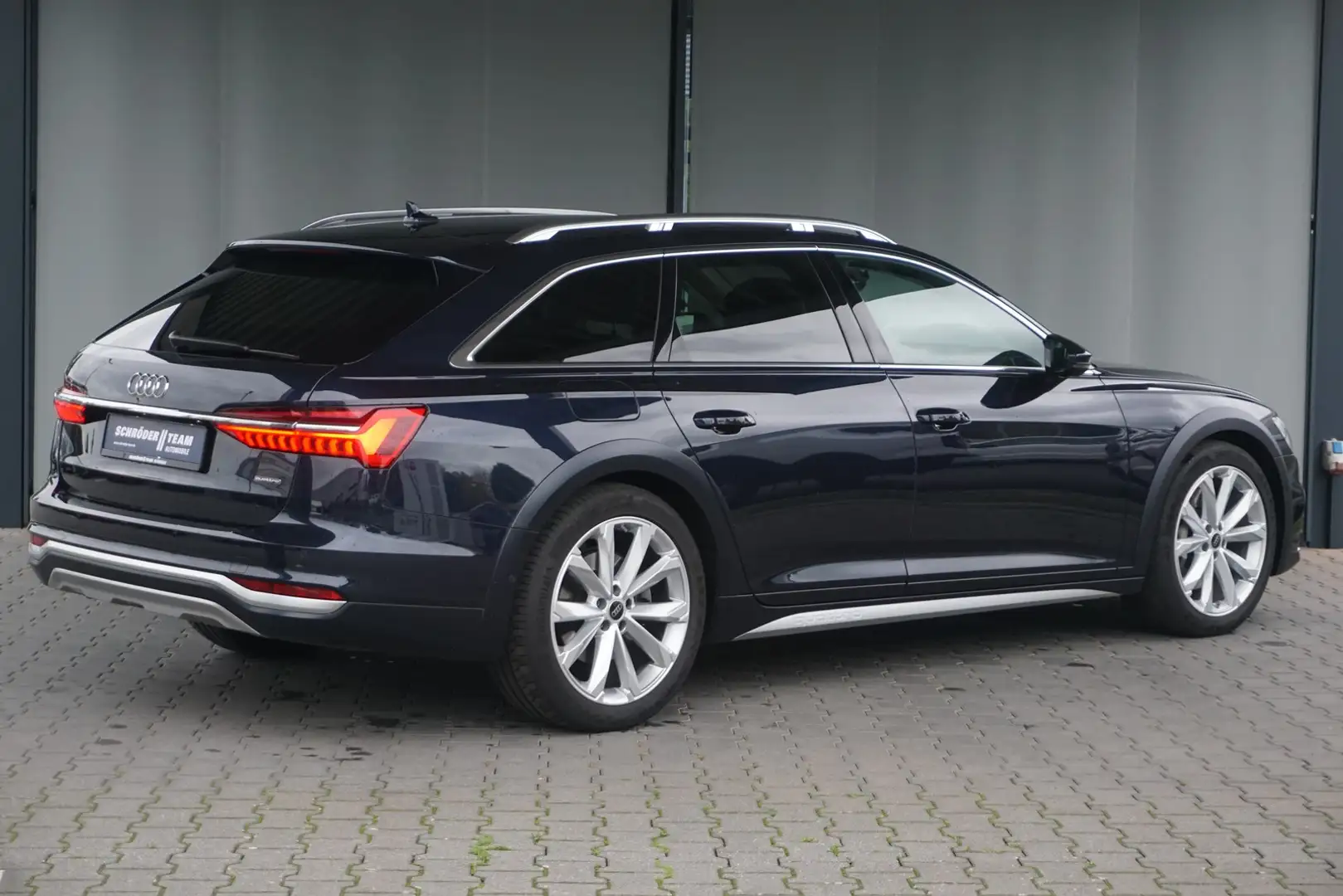 Audi A6 allroad 55 TDI quattro tipronic Pano HuD AHK St Blau - 2