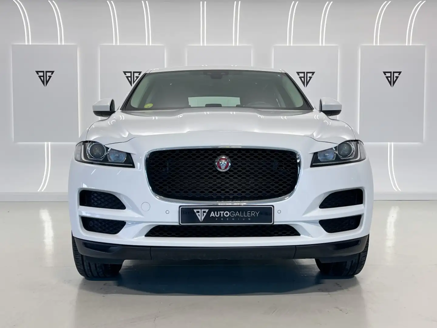 Jaguar F-Pace 2.0i4D Pure RWD 163 Bianco - 2