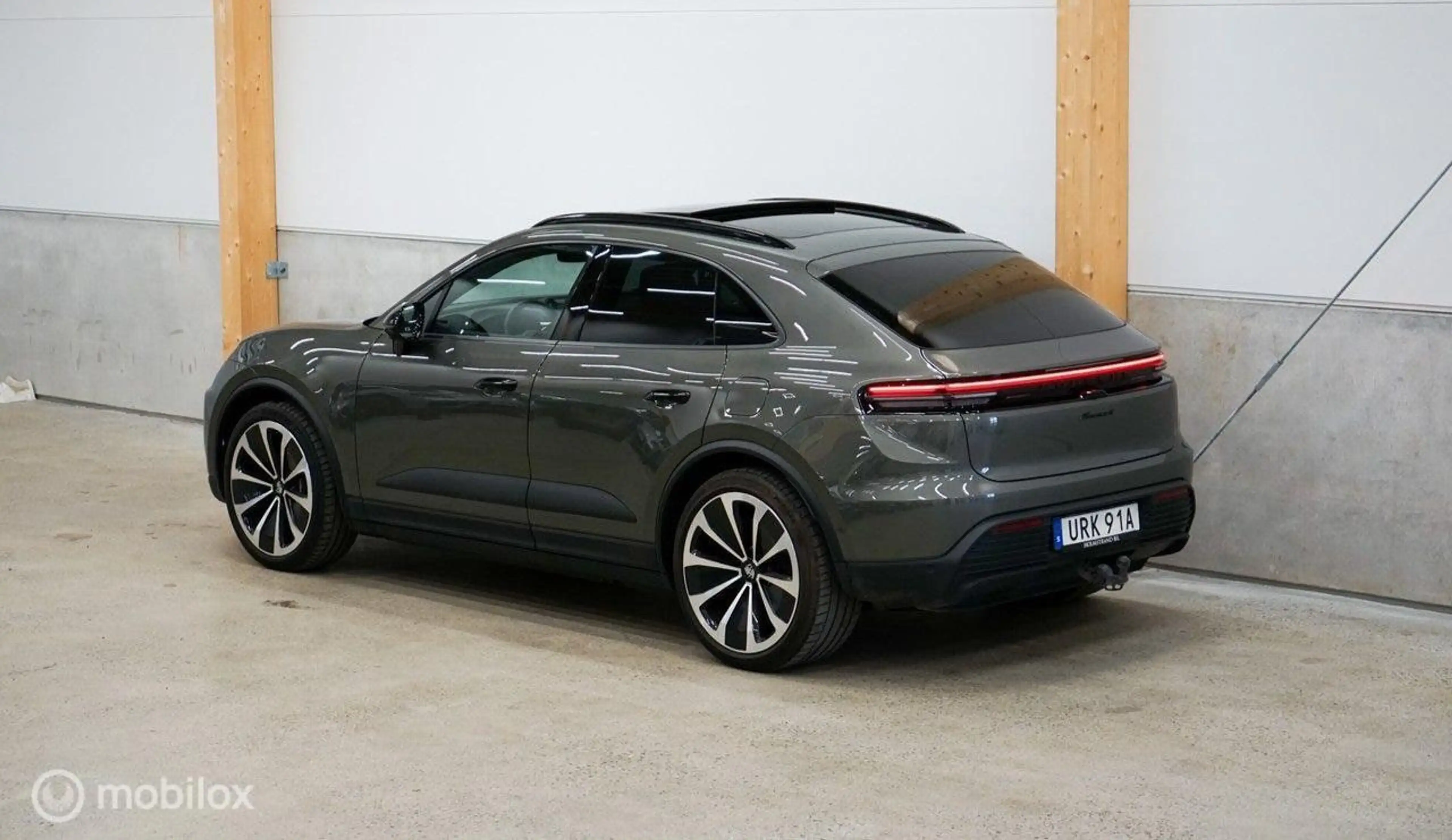 Porsche Macan 4 100 kWh, Pano, Bose, Leer, 22 inch, trekhaak — photo 5