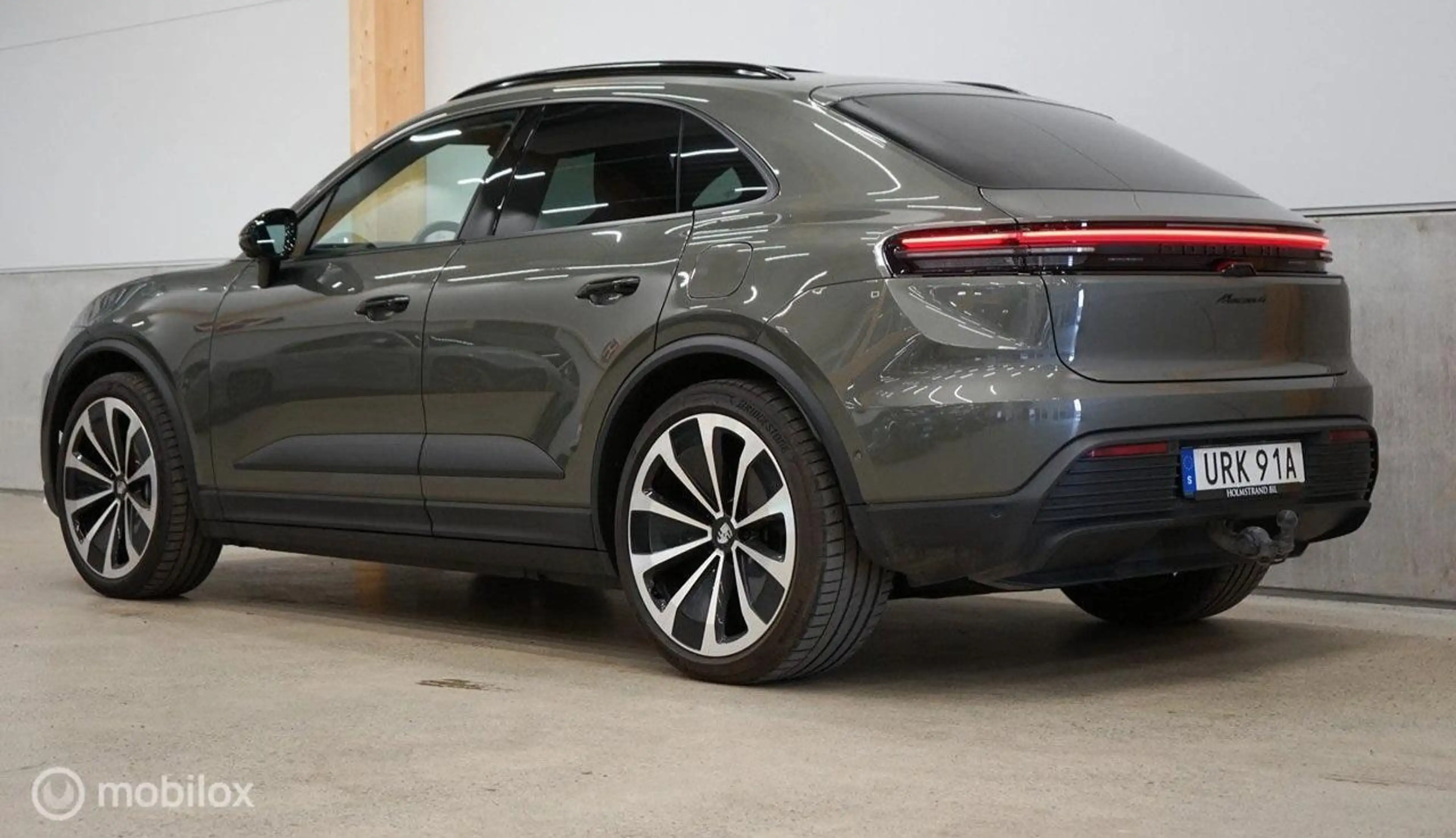 Porsche Macan 4 100 kWh, Pano, Bose, Leer, 22 inch, trekhaak — photo 3