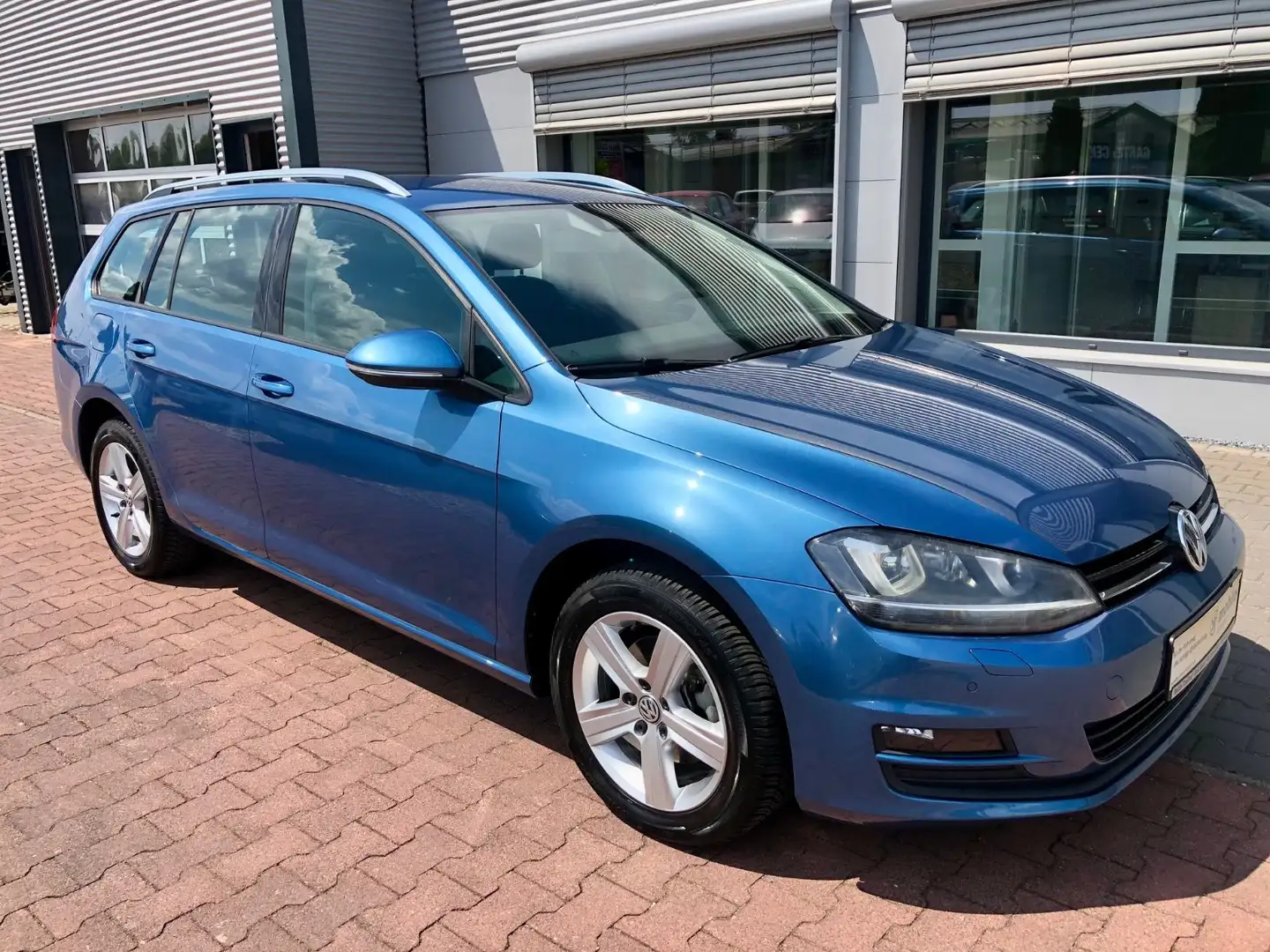 Volkswagen Golf VII Variant Comfortline BMT/Bi Xenon/PDC Blauw - 1