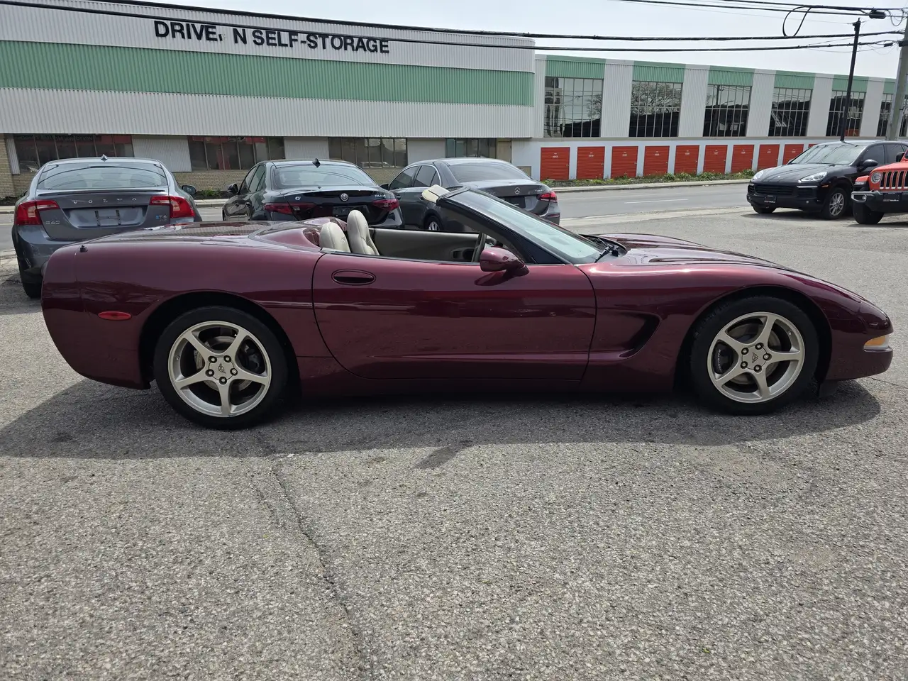 Chevrolet Corvette снимка Chevrolet Corvette