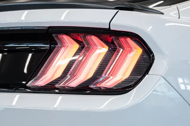 Ford Mustang view 8