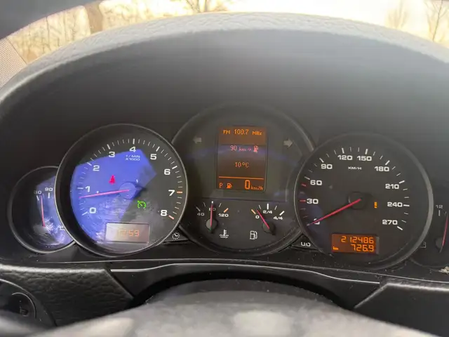 Porsche Cayenne view 23