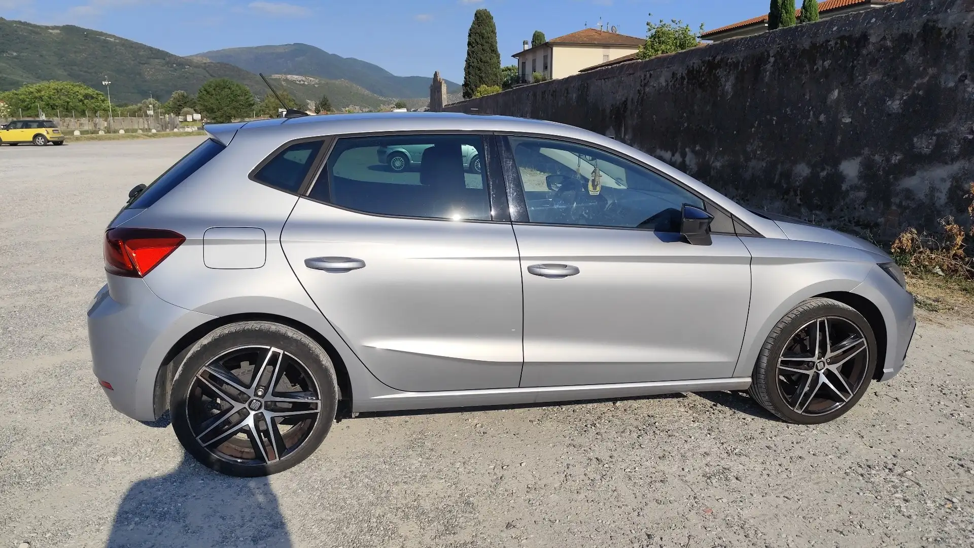 SEAT Ibiza 1.0 tgi FR 90cv - 1