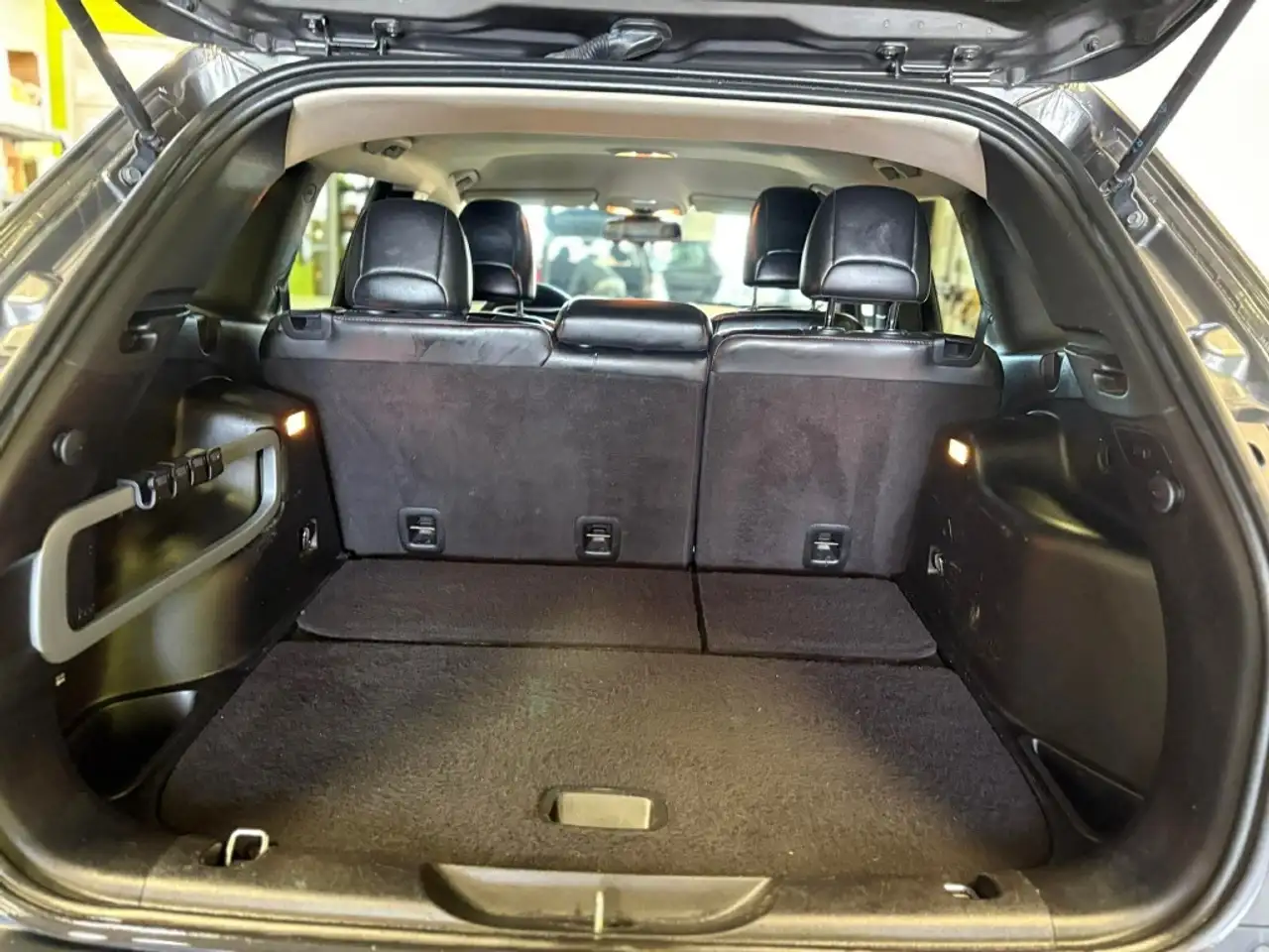 Jeep Cherokee снимка Jeep Cherokee