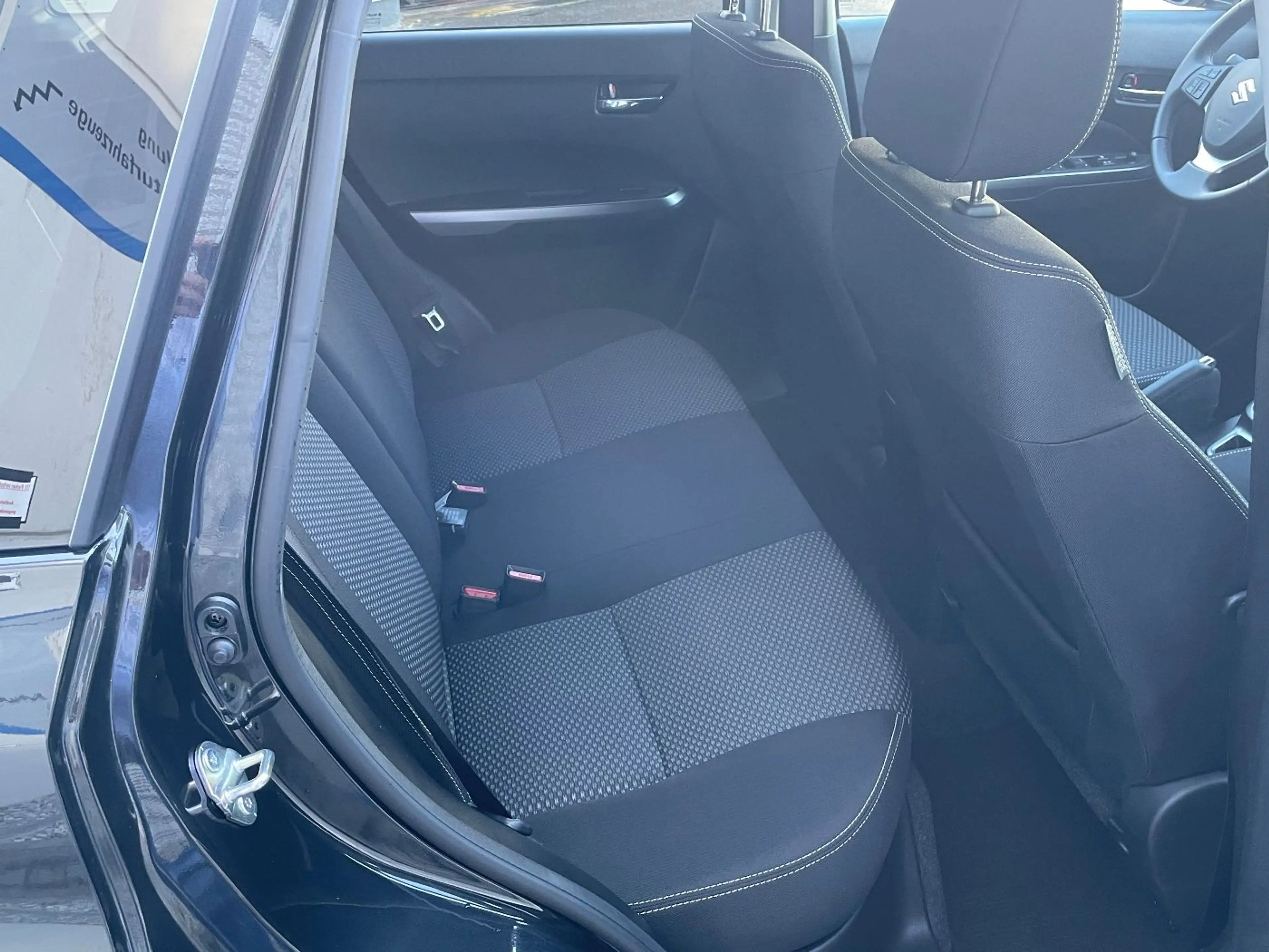 Suzuki Vitara Comfort Navi Kamera LED SHZ Alarm SHZ — photo 12