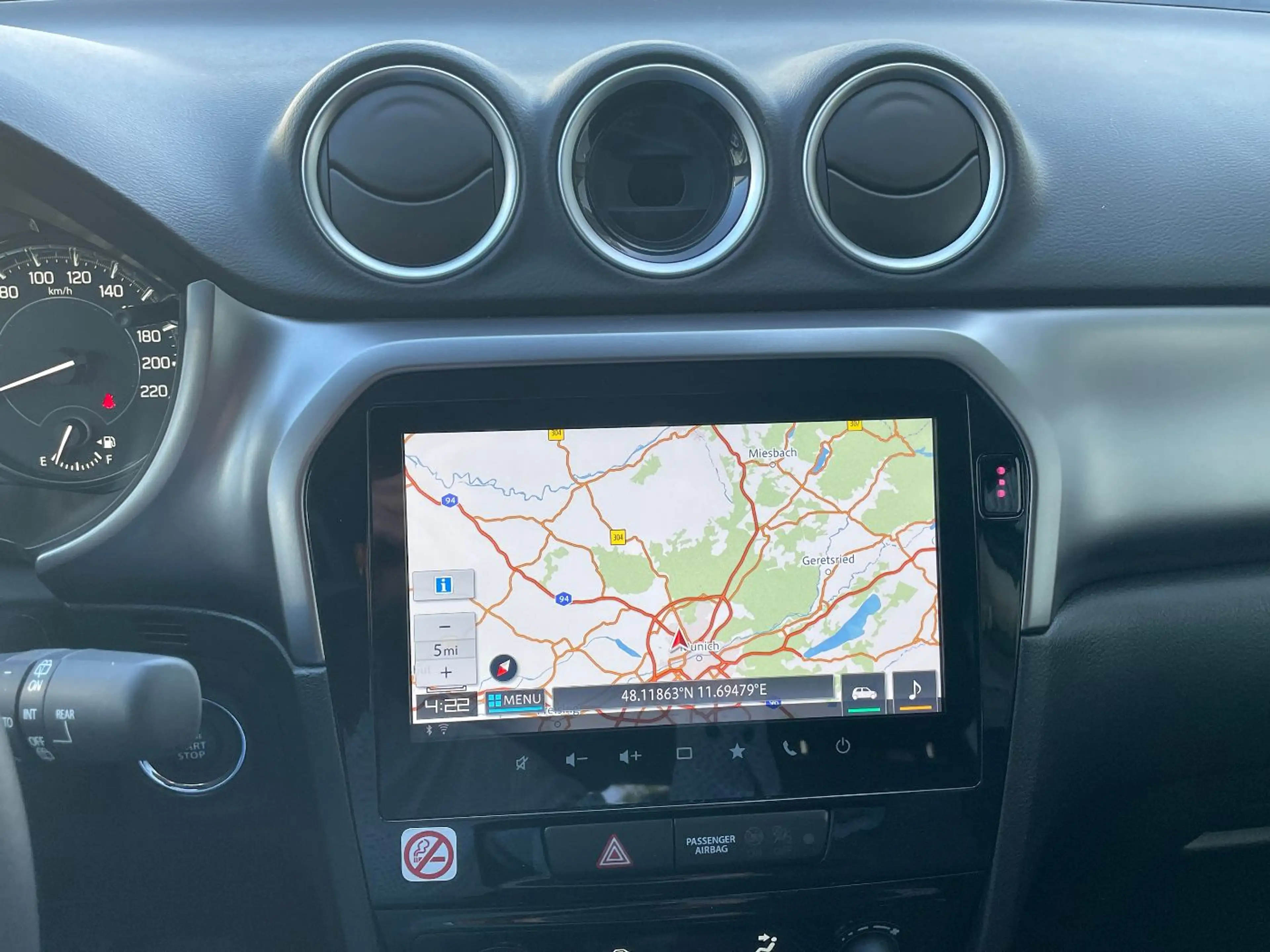 Suzuki Vitara Comfort Navi Kamera LED SHZ Alarm SHZ — photo 5
