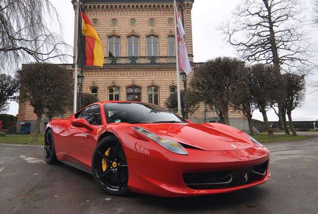 Imagine Ferrari 458 Italia V8*Ferrari-Garantie*Rosso Corsa*IROKO
