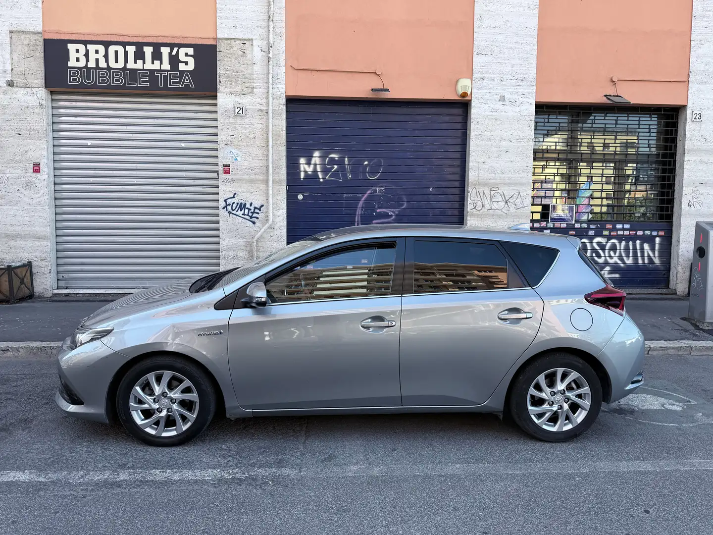 Toyota Auris 1.2t Active cvt hybrid - 2