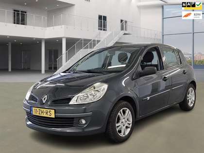 Renault Clio 1.2-16V Special Line