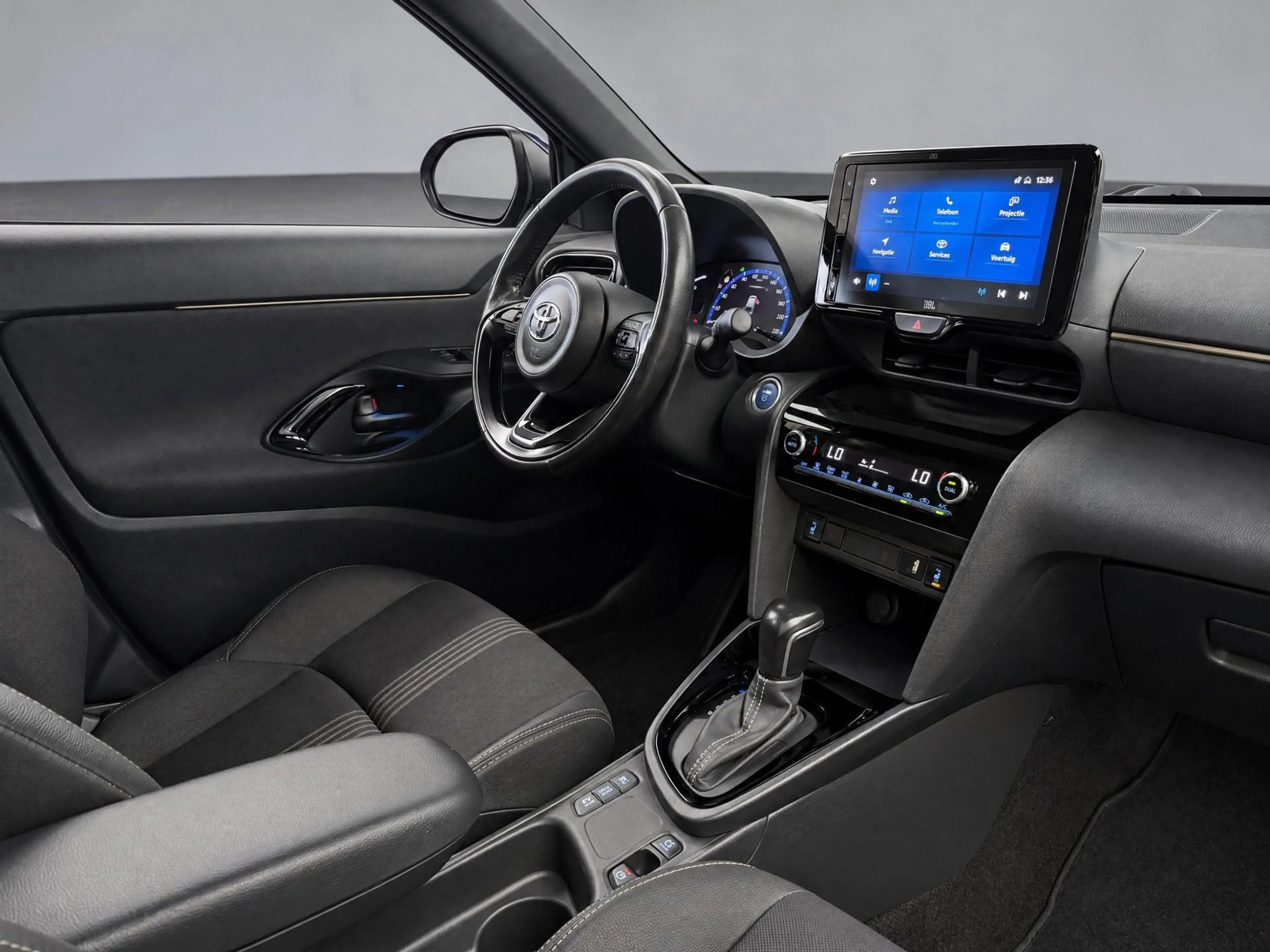 Toyota Yaris Cross 1.5 Hybrid Adventure |HUD|NAP| — photo 21