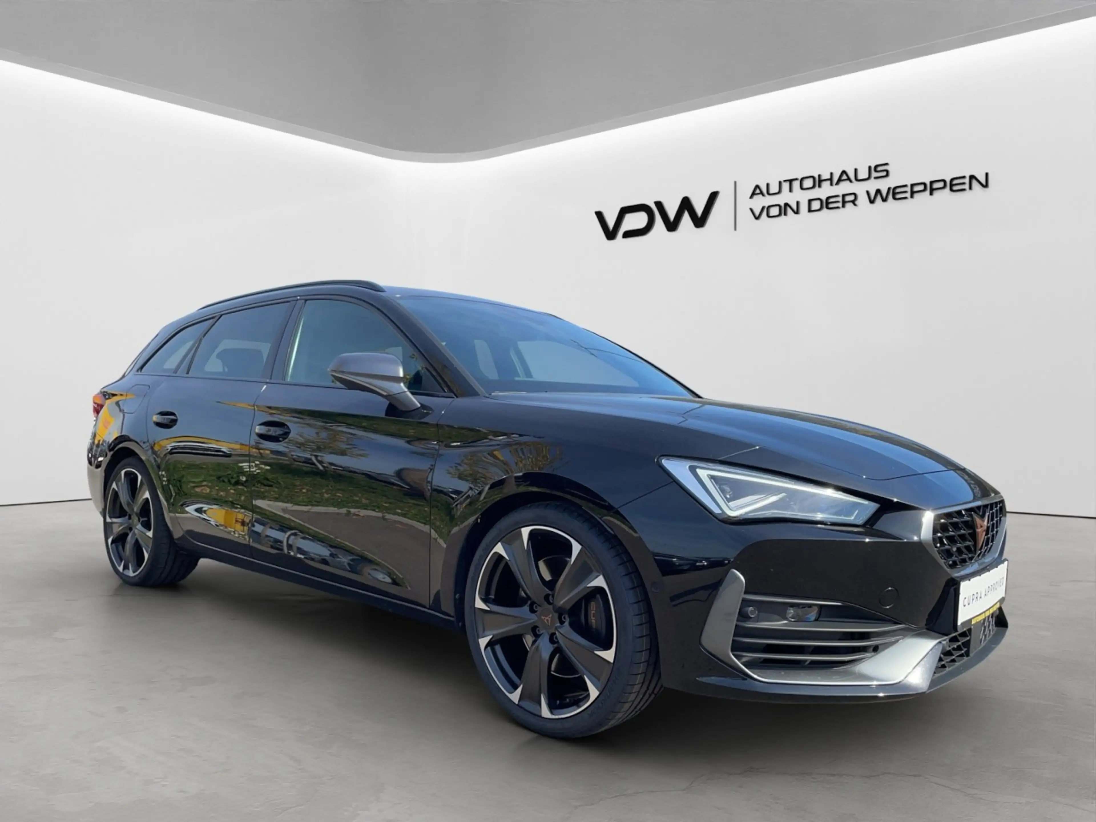 CUPRA Leon ST VZ 4Drive 5JGar AHK Beats FahrAsXL eHeck — photo 7