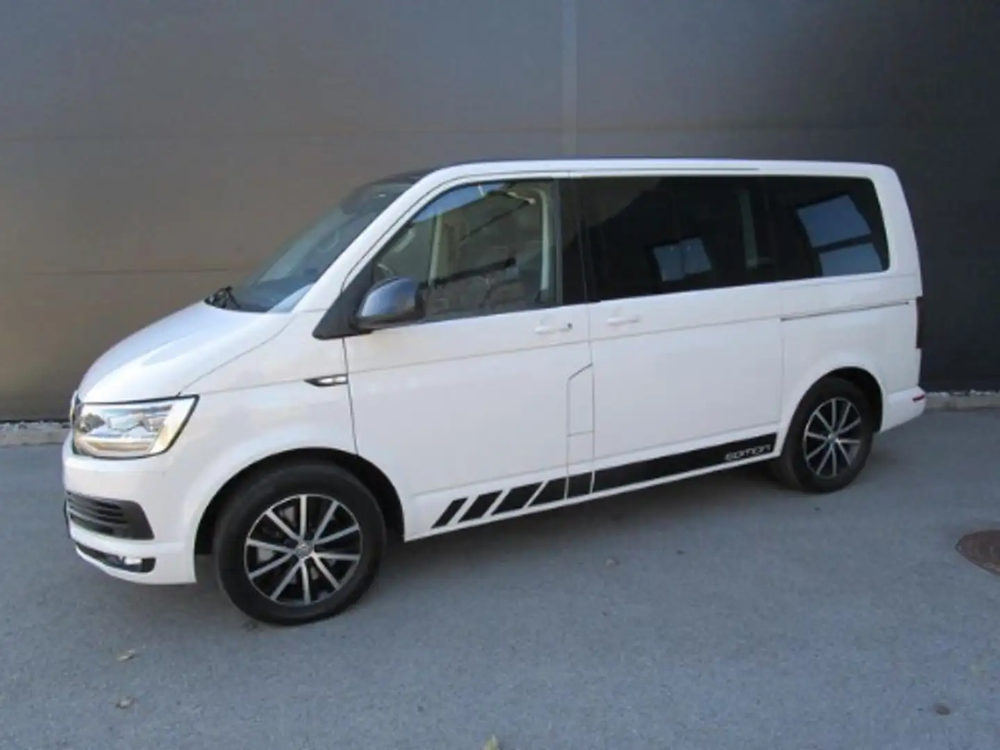 Volkswagen T6 Multivan Multivan Edition 2,0 TDI 4Motion DSG Edition Weiß - 2