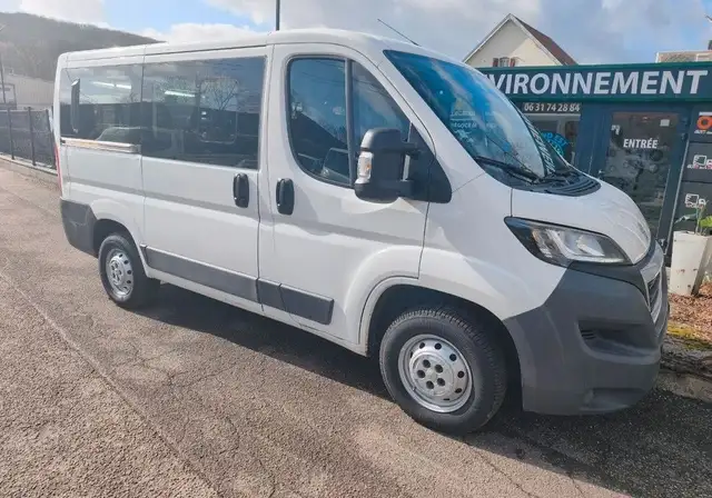 Peugeot Boxer 9 places