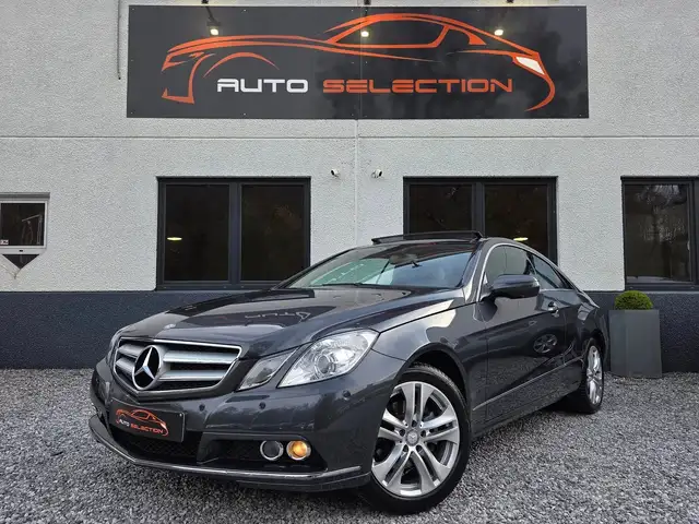Mercedes-Benz E 250 CGI COUPE - TOIT PANO - SIEGES ELEC - CLIMATRONIC