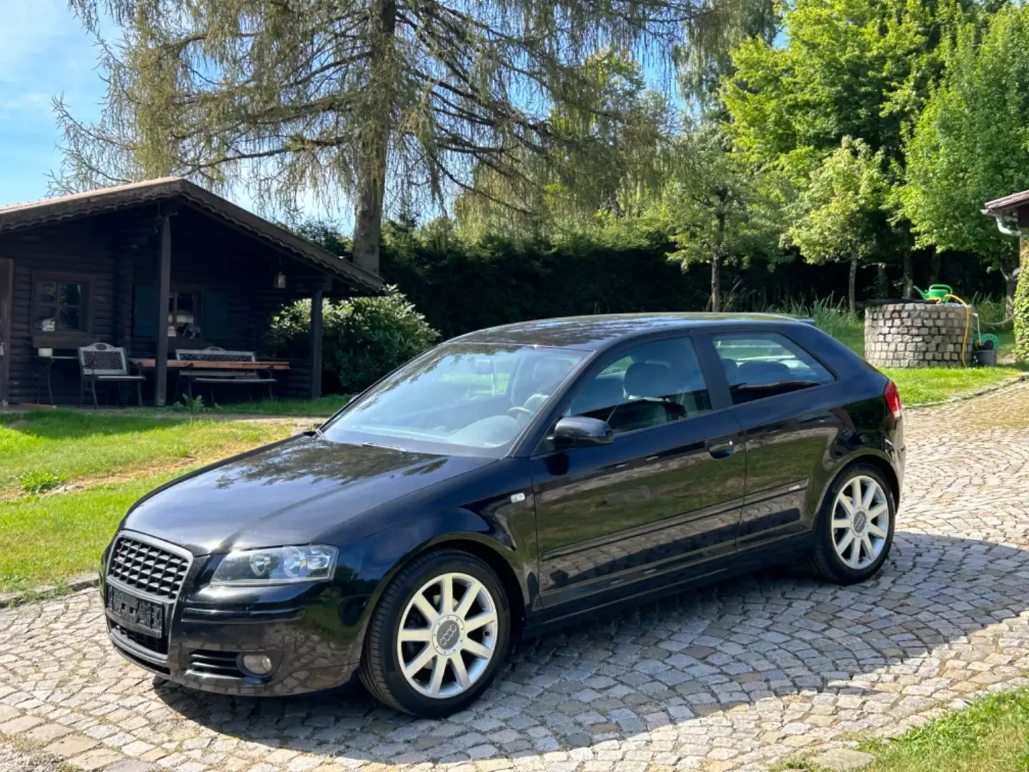 Audi A3 1.6FSI 115PS SLINE Sportpaket plus Schwarz - 1