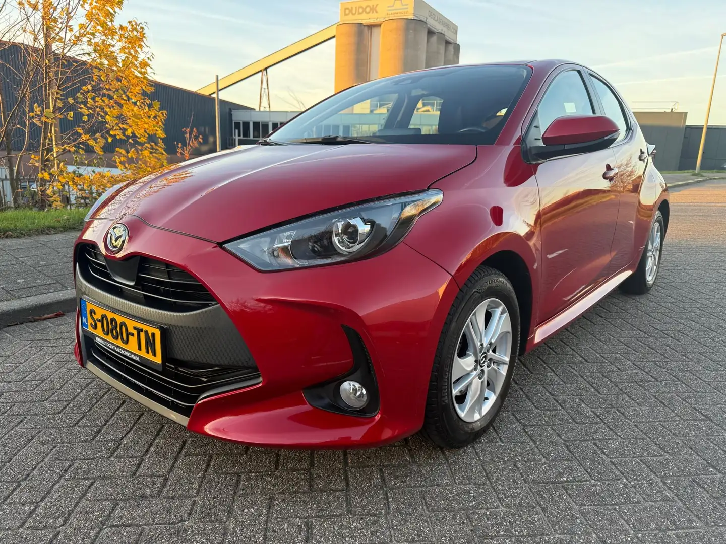 Mazda 2 Hybrid 1.5 Agile_CAMERA_NETTE AUTO_MOOIE UITVOERIN Rot - 1