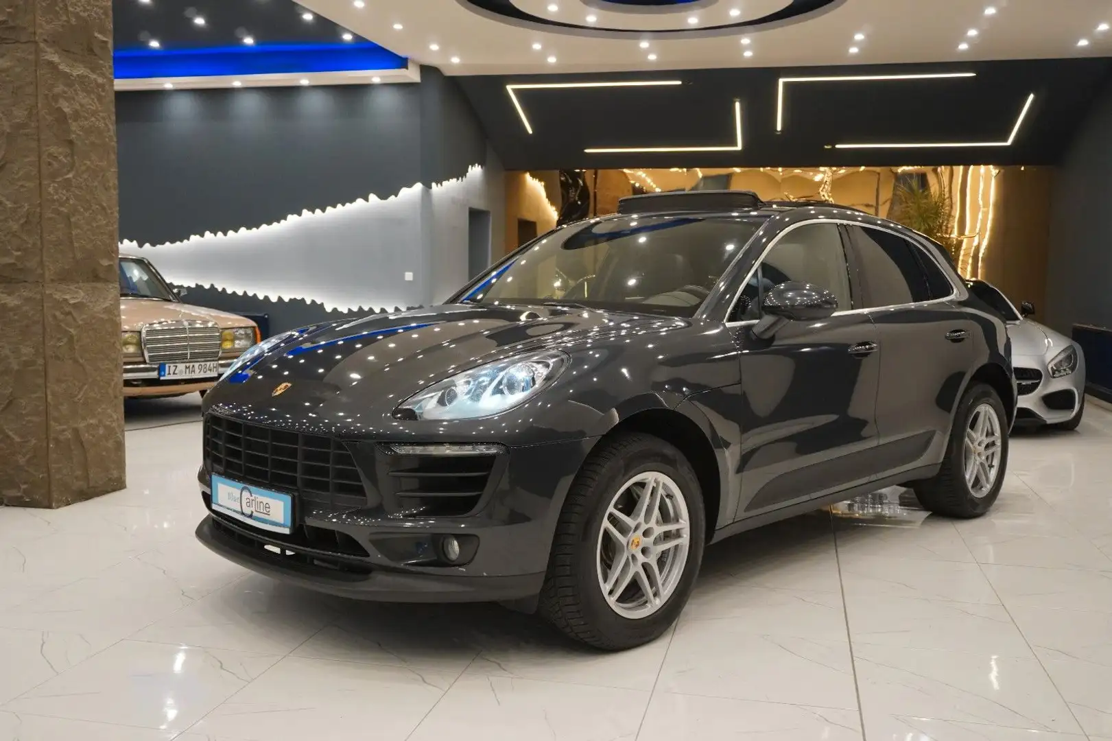 Porsche Macan S*PDK*PCM*Pano*StHz*14.Wege*1.Hand*Mwst Grau - 1