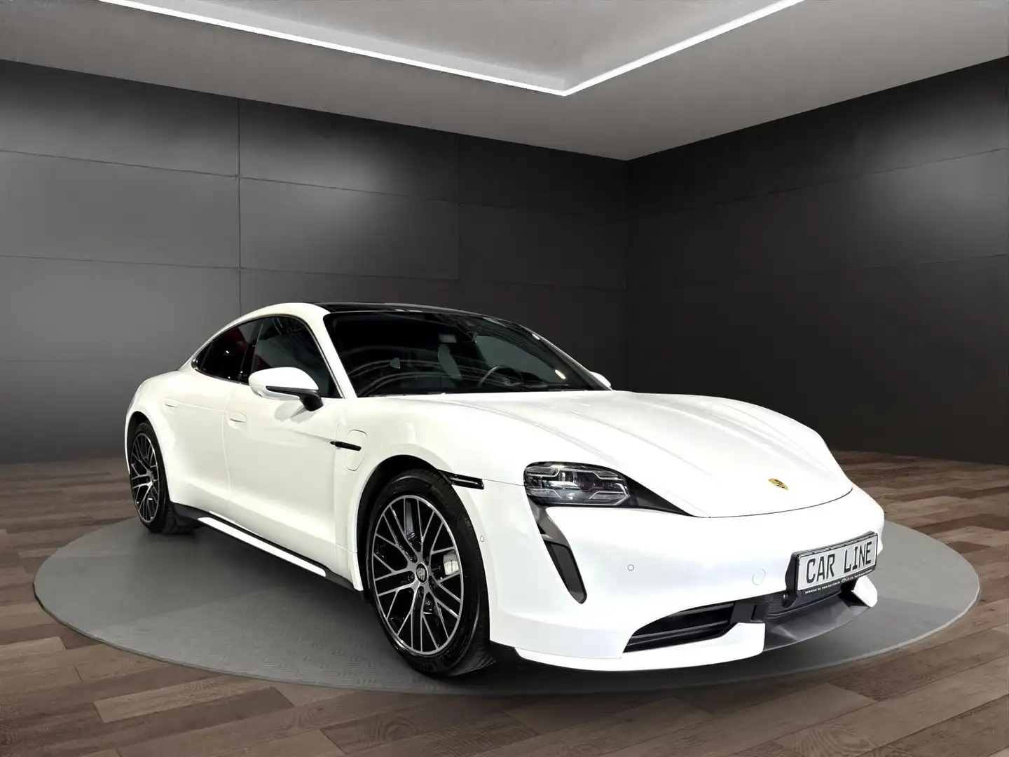 Porsche Taycan Turbo*BOSE*Matrix PDLS+*PANO*SHZ*CAM* Weiß - 2