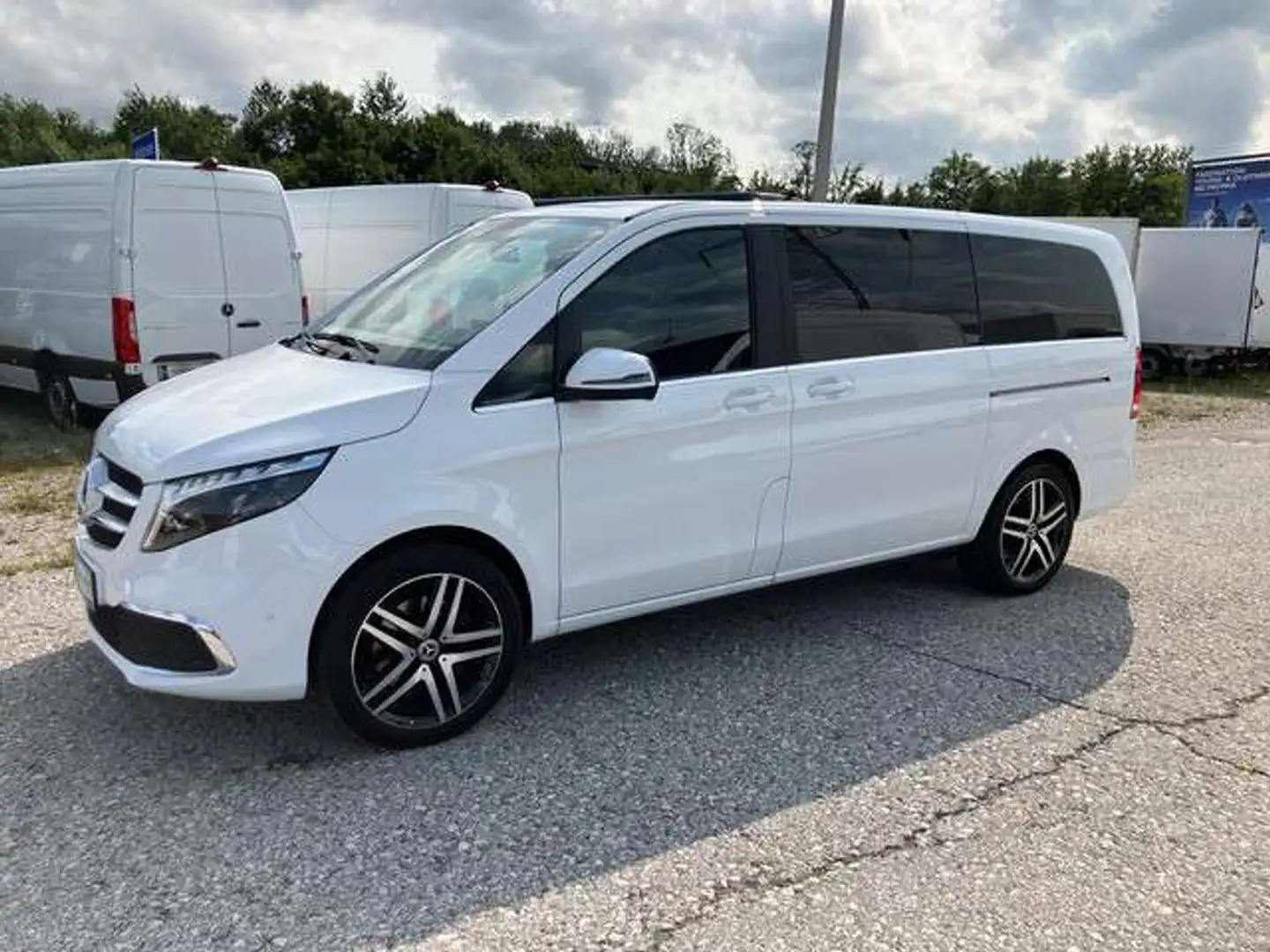 Mercedes-Benz V 250 d 4MATIC AVANTGARDE Lang Aut.7-Sitzer AHK2,5 Білий - 1