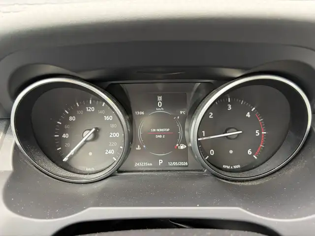 Land Rover Range Rover Evoque view 29