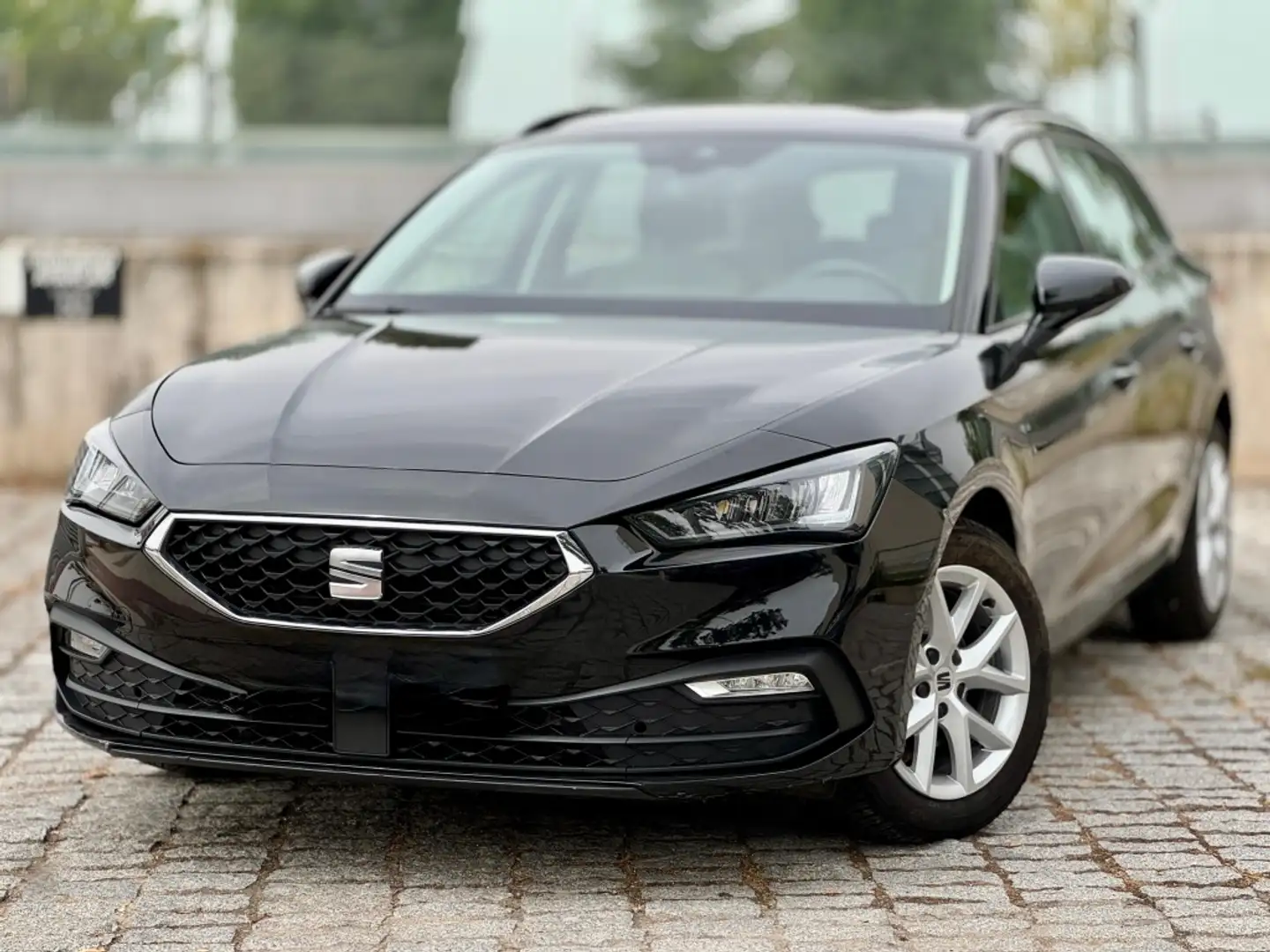 SEAT Leon 1.0 eTSI S&S Style XS DSG-7 110 Noir - 2