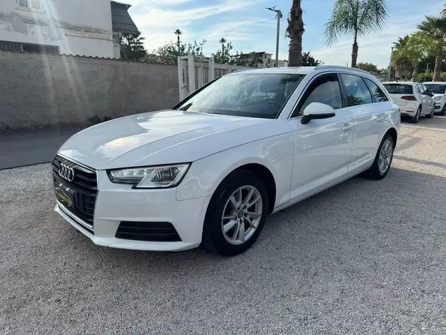 Audi A4 A4 Avant 2.0 TDI 150 CV ultra Business
