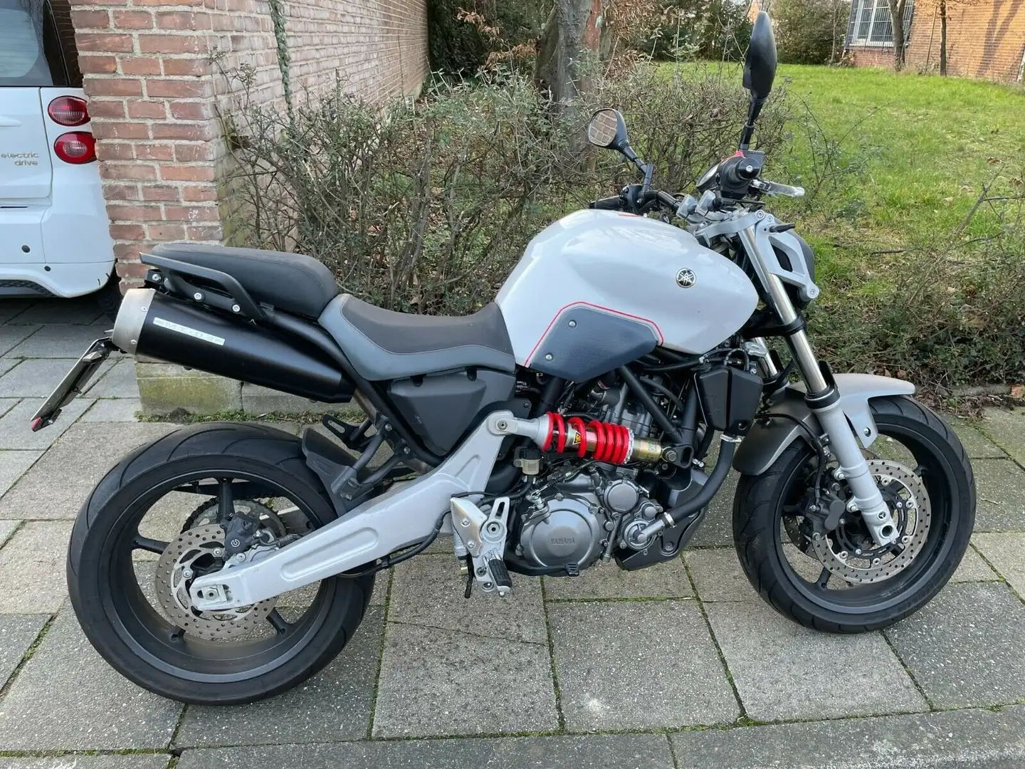 Yamaha MT-03 Biały - 2