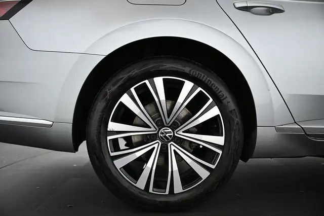 Volkswagen Arteon view 14
