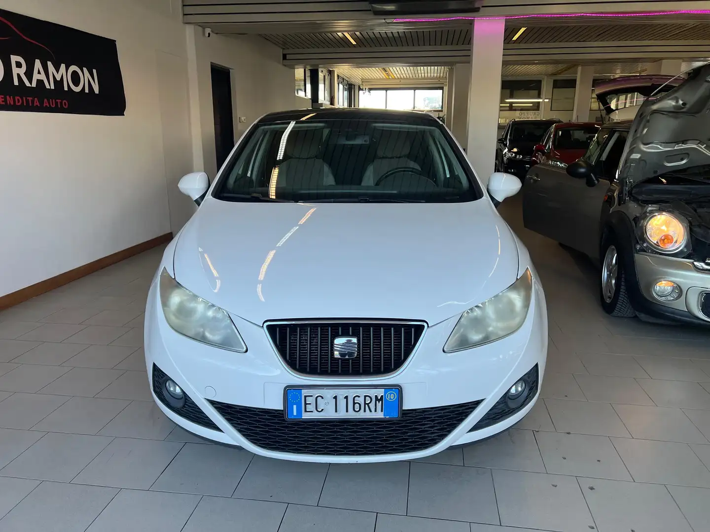 SEAT Ibiza Ibiza IV 2008 ST ST 1.2 tdi cr Style Blanc - 2