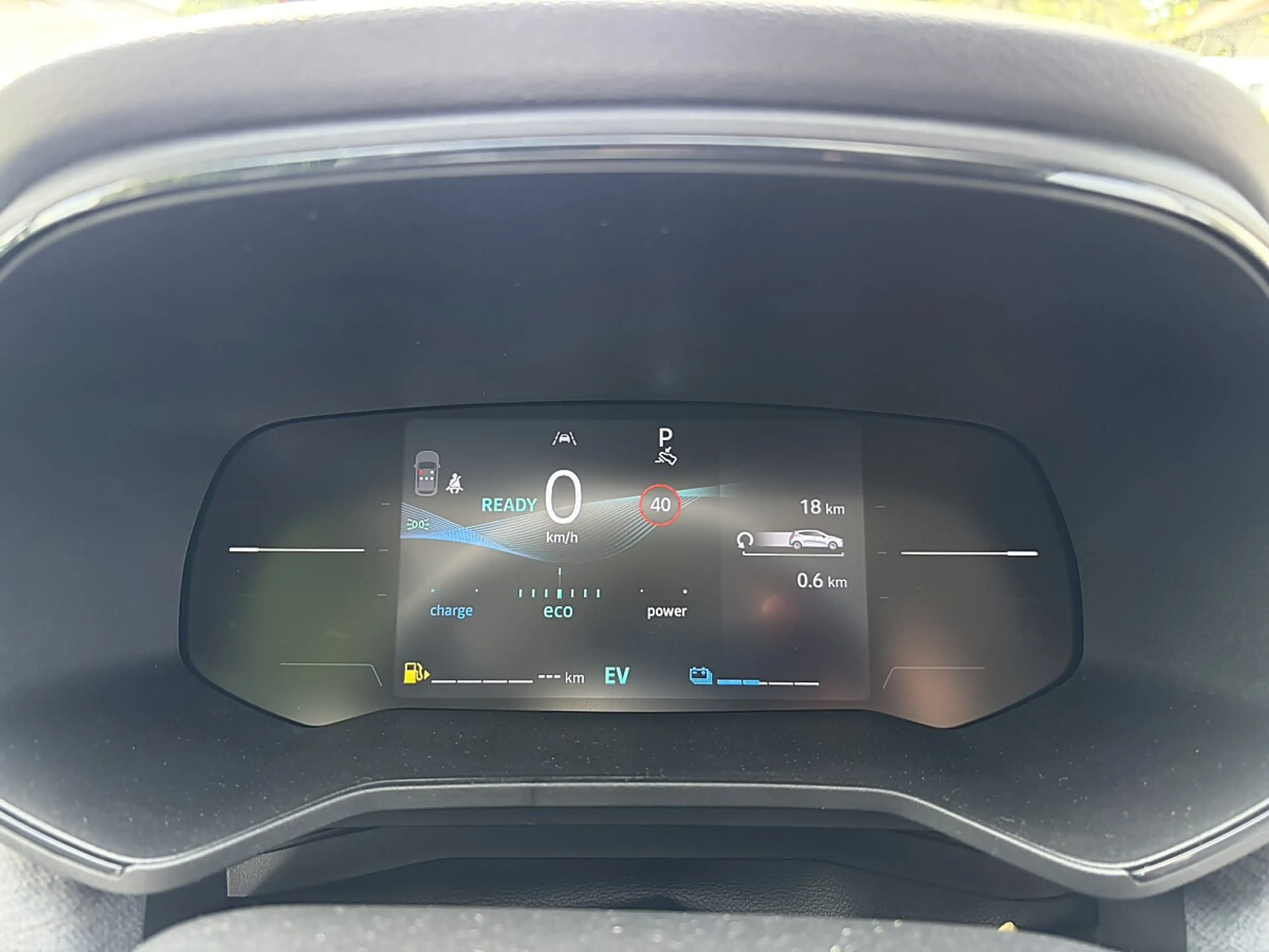 Mitsubishi Colt 1,6 HEV Invite — photo 14
