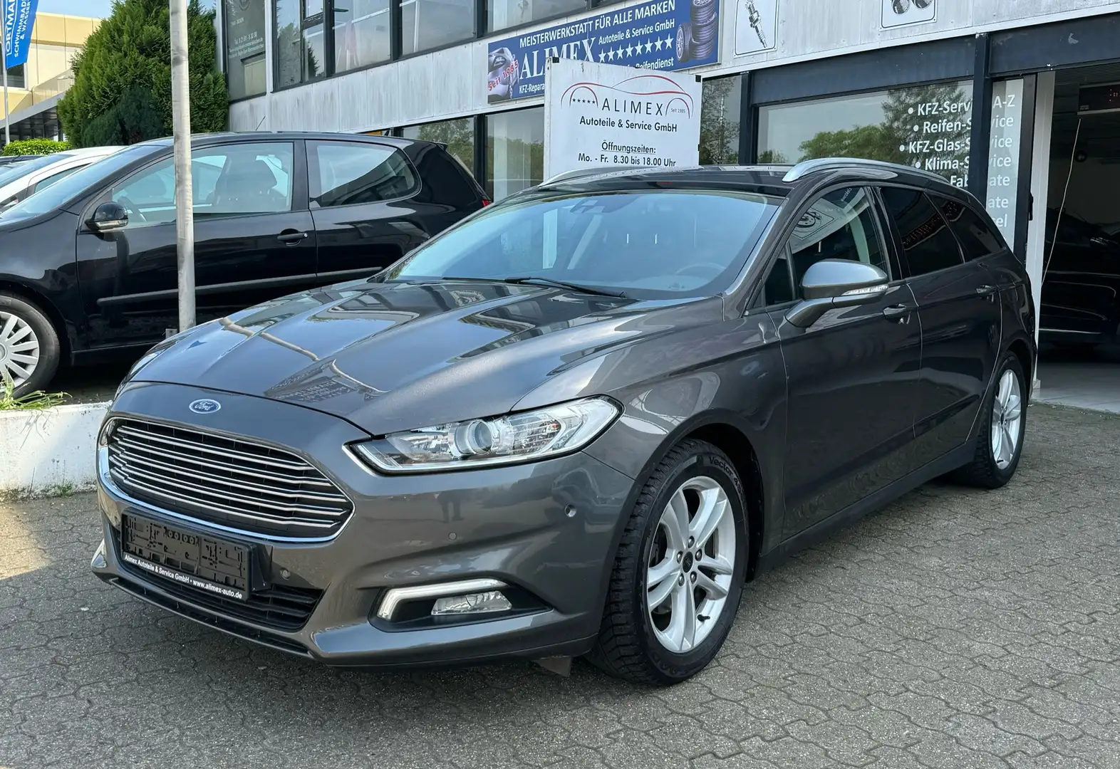 Ford Mondeo Turnier 1.5 EcoBoost Business Edition *RFK/AHK* Grau - 1