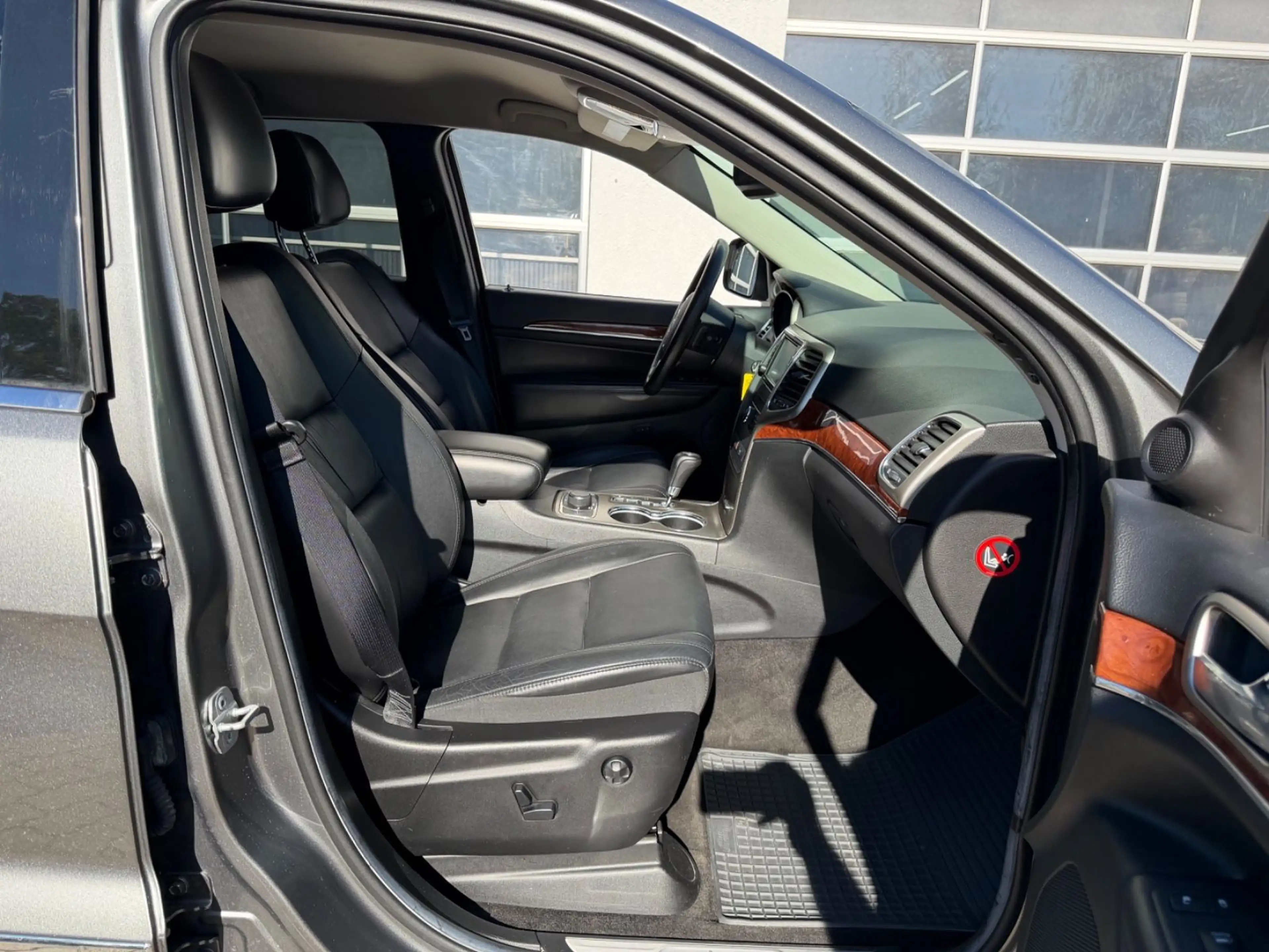 Jeep Grand Cherokee 3.0 CRD Limited,Tüv 05/27,Leder, — photo 12