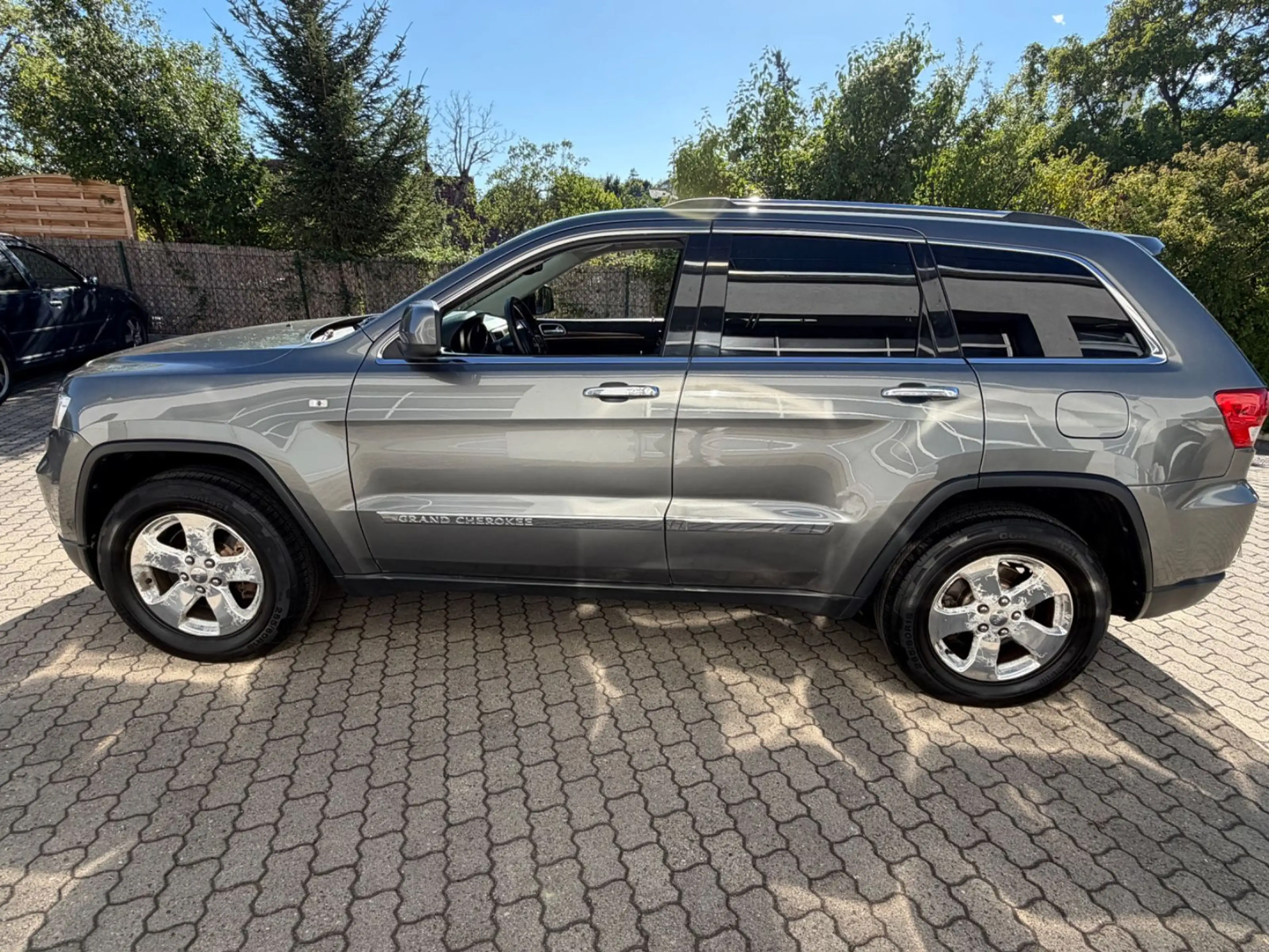 Jeep Grand Cherokee 3.0 CRD Limited,Tüv 05/27,Leder, — photo 4