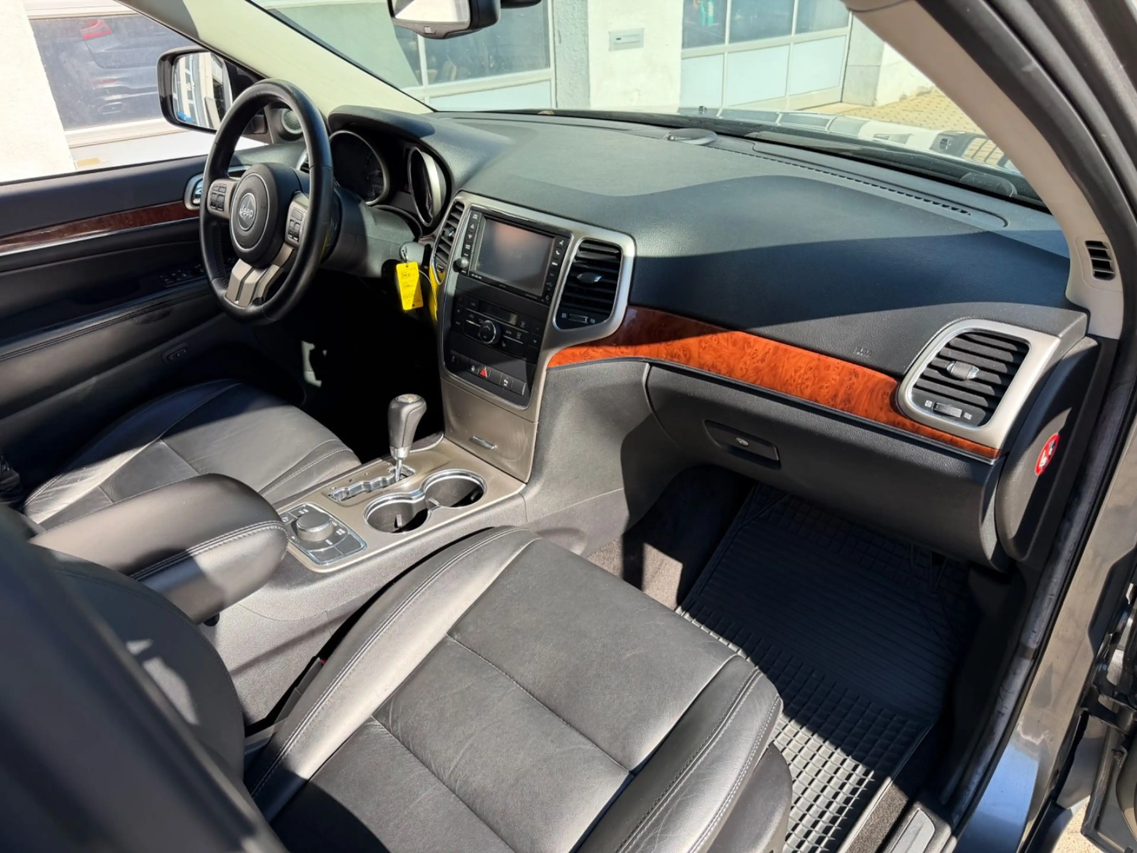 Jeep Grand Cherokee 3.0 CRD Limited,Tüv 05/27,Leder, — photo 13