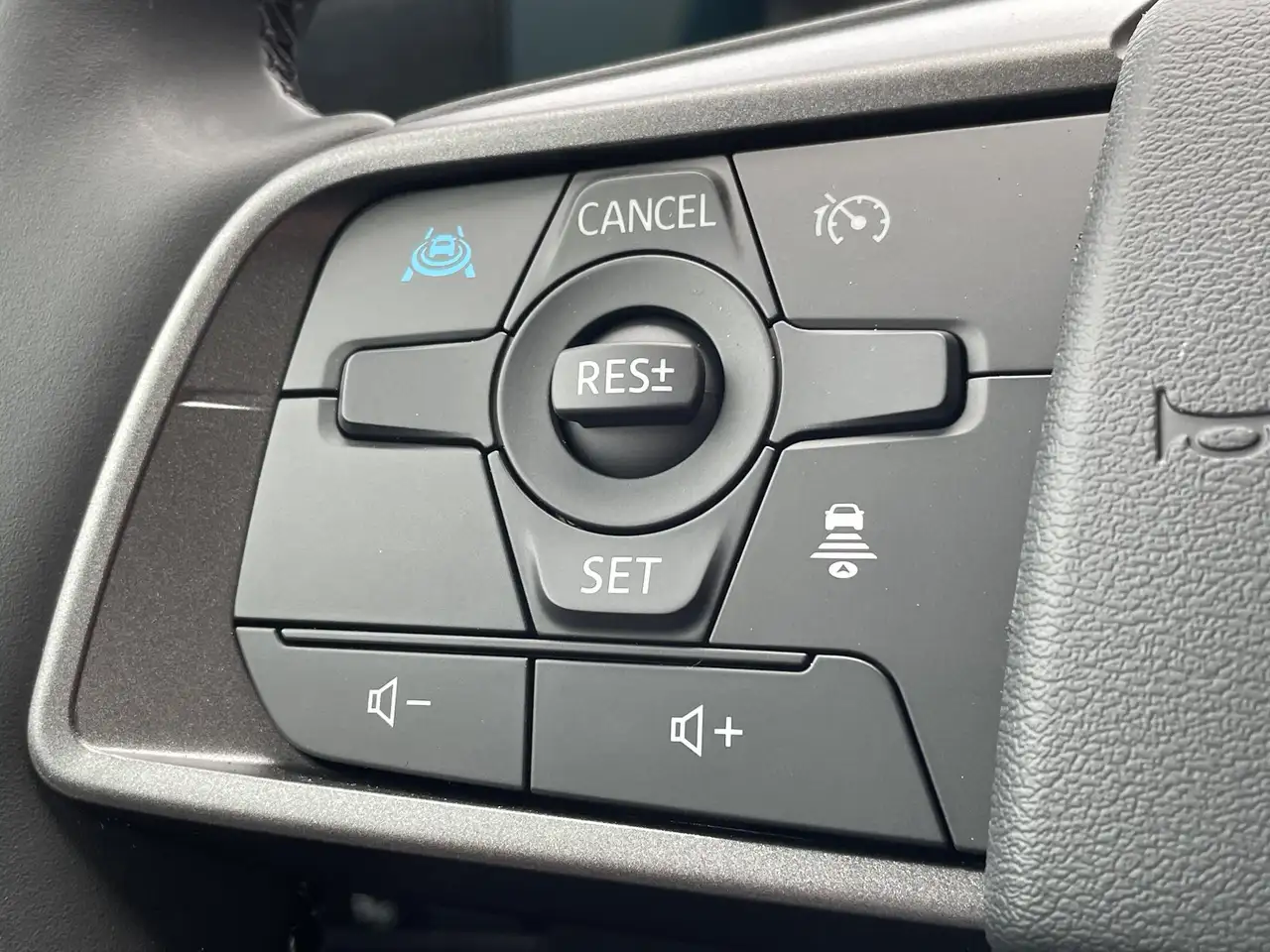 Nissan Leaf 2026 — фото 15