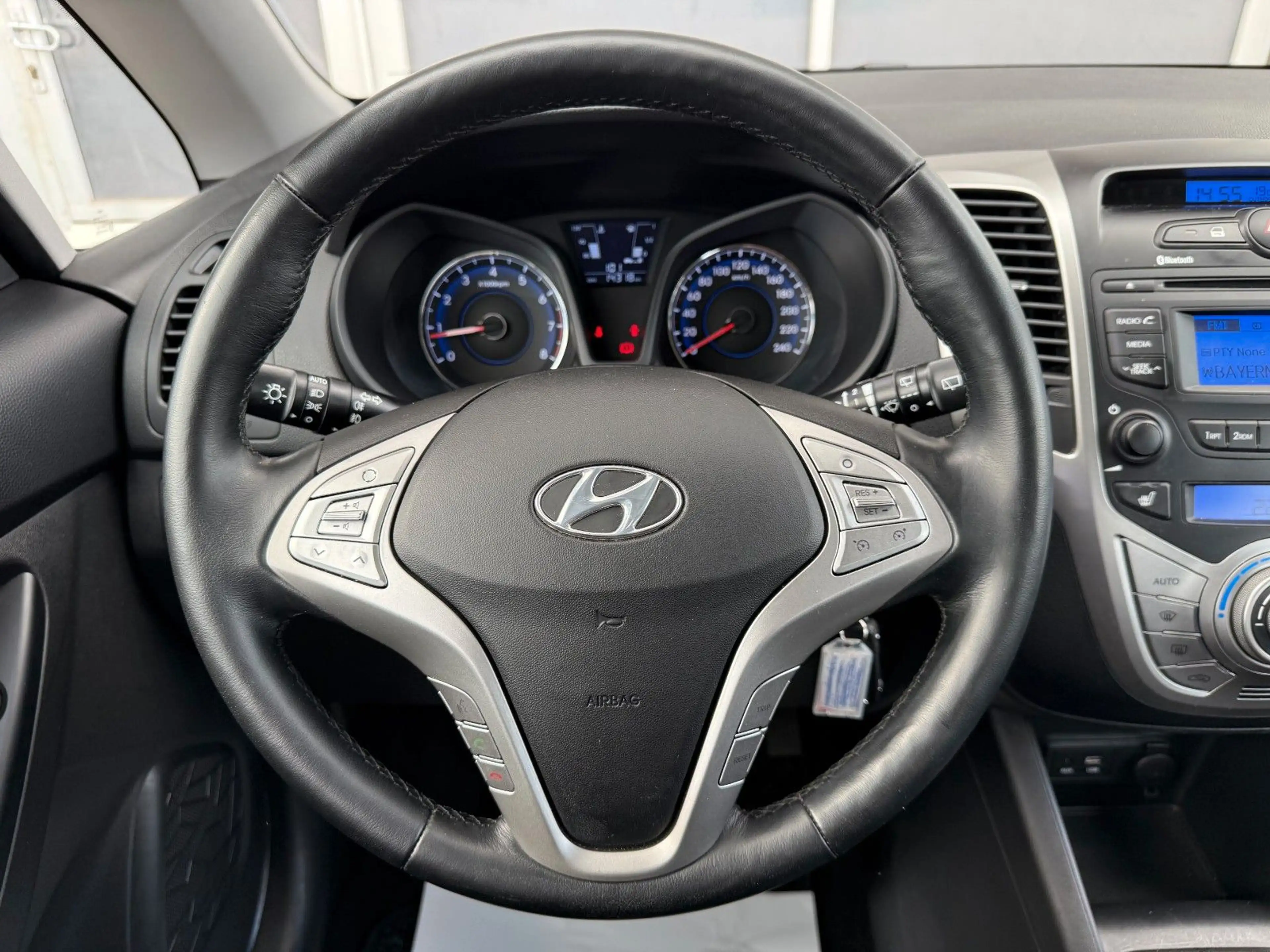 Hyundai iX20 1.6i YES! Klimaauto. SHZ+LKHZ PDC Tempomat — photo 12
