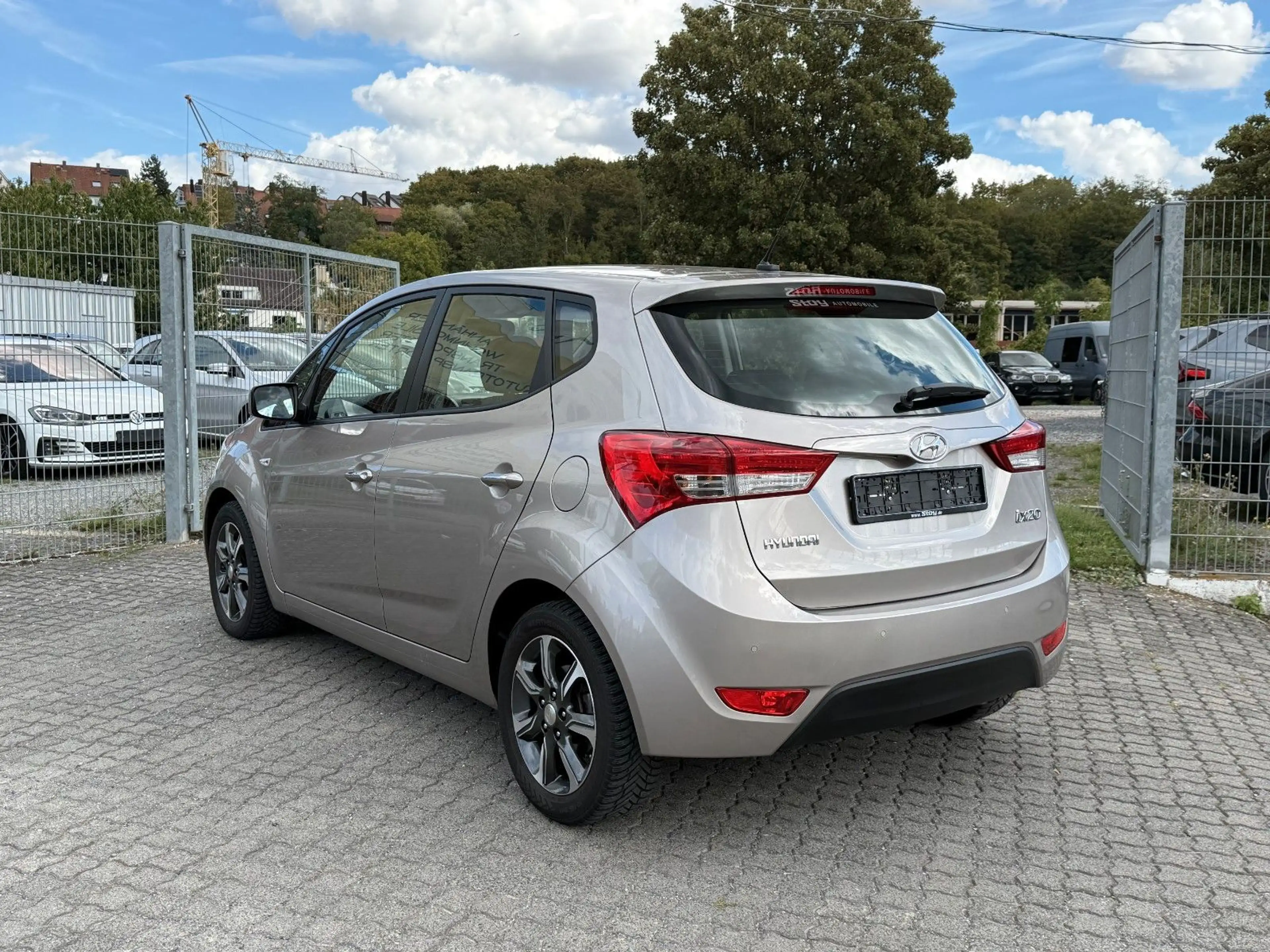 Hyundai iX20 1.6i YES! Klimaauto. SHZ+LKHZ PDC Tempomat — photo 4