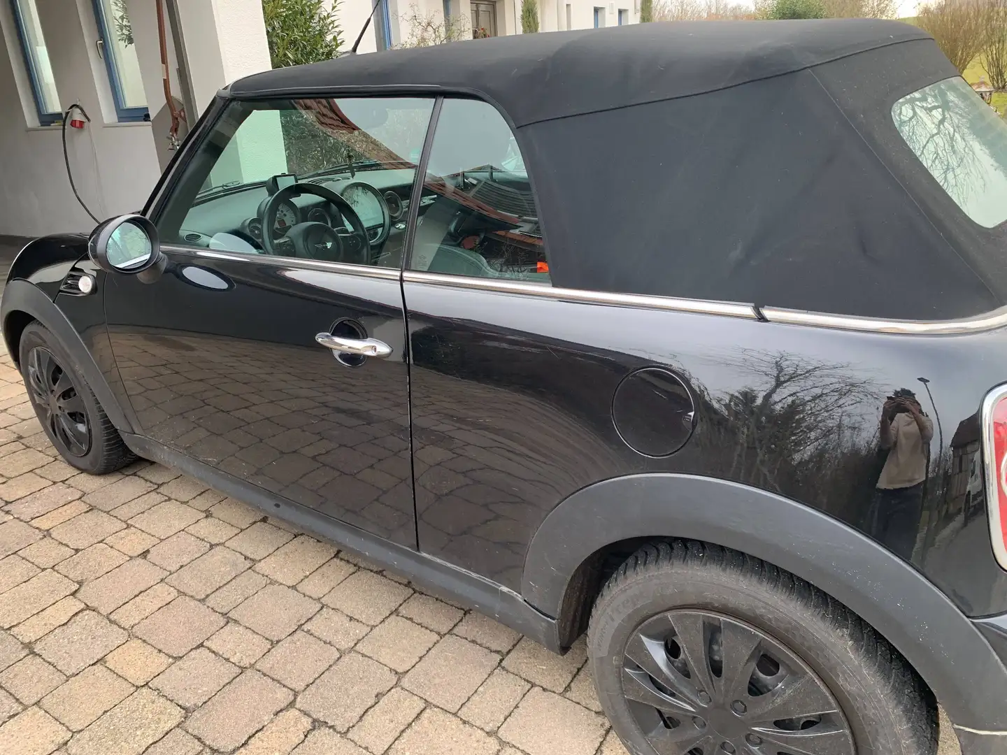MINI Cooper D Cabrio Mini Cooper D Cabrio Schwarz - 1