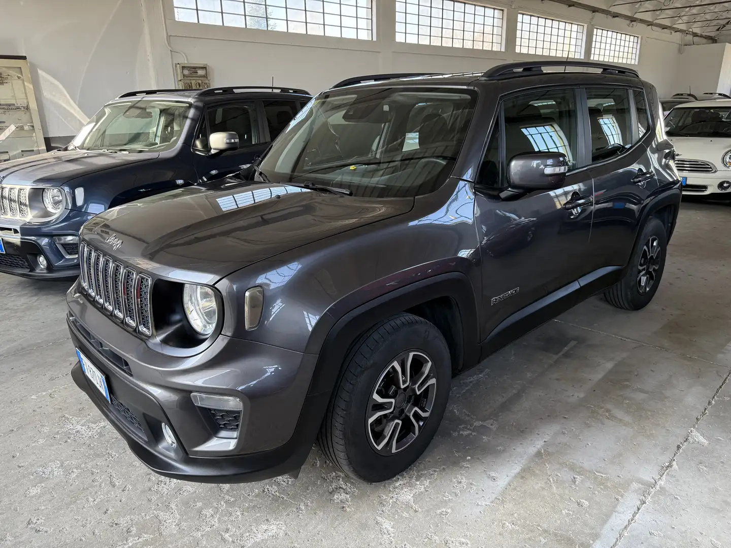 Jeep Renegade 1.3 t4 Longitude 2wd 150cv CAMBIO AUTO UNICO PROP Grigio - 2