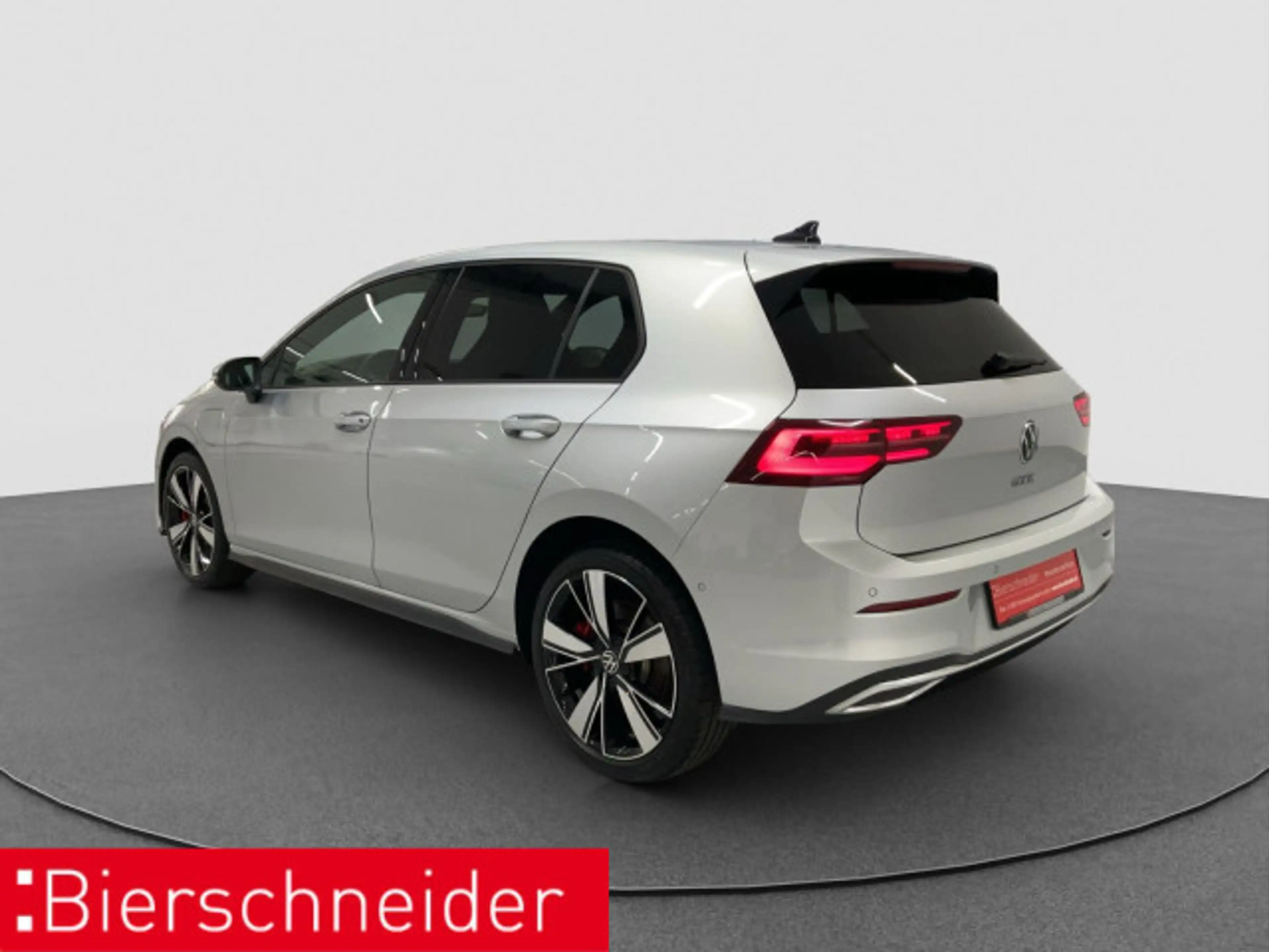 Volkswagen Golf GTE 8 1.4 TSI DSG GTE AHK MATRIX NAVI CAM ACC 1 — photo 6