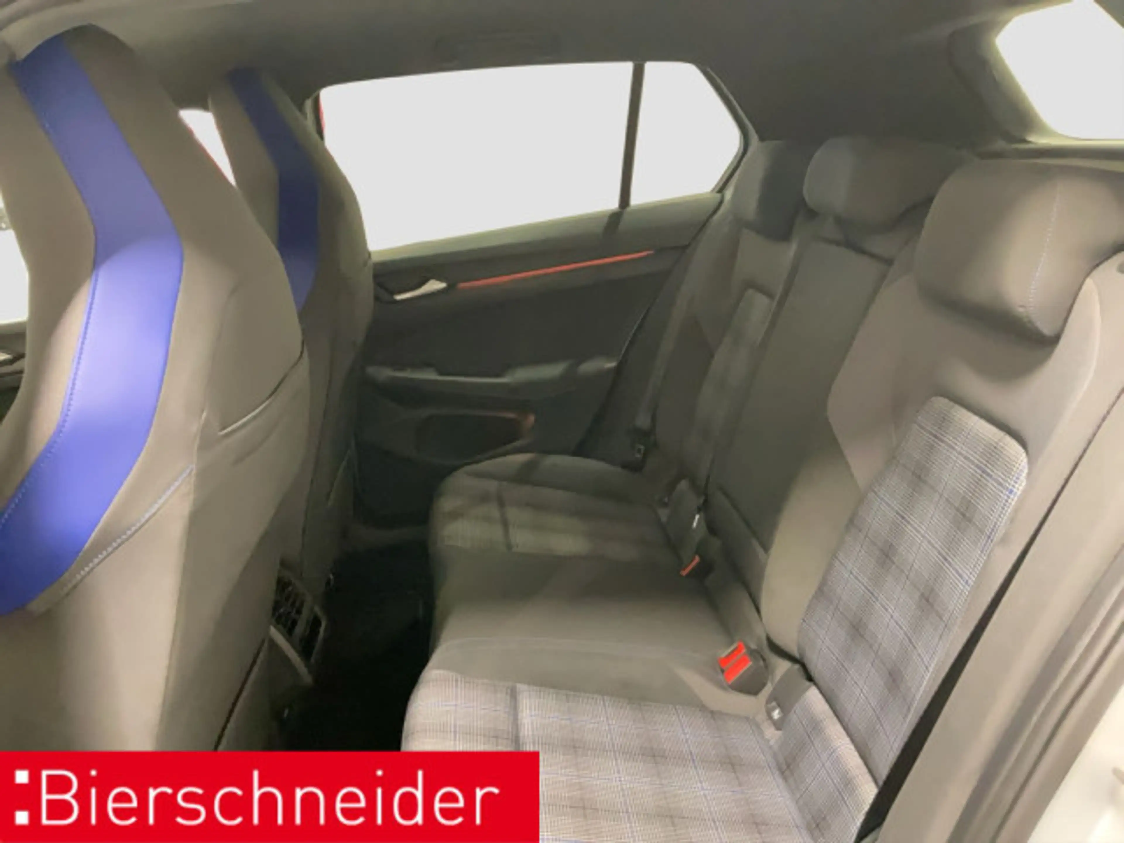 Volkswagen Golf GTE 8 1.4 TSI DSG GTE AHK MATRIX NAVI CAM ACC 1 — photo 13
