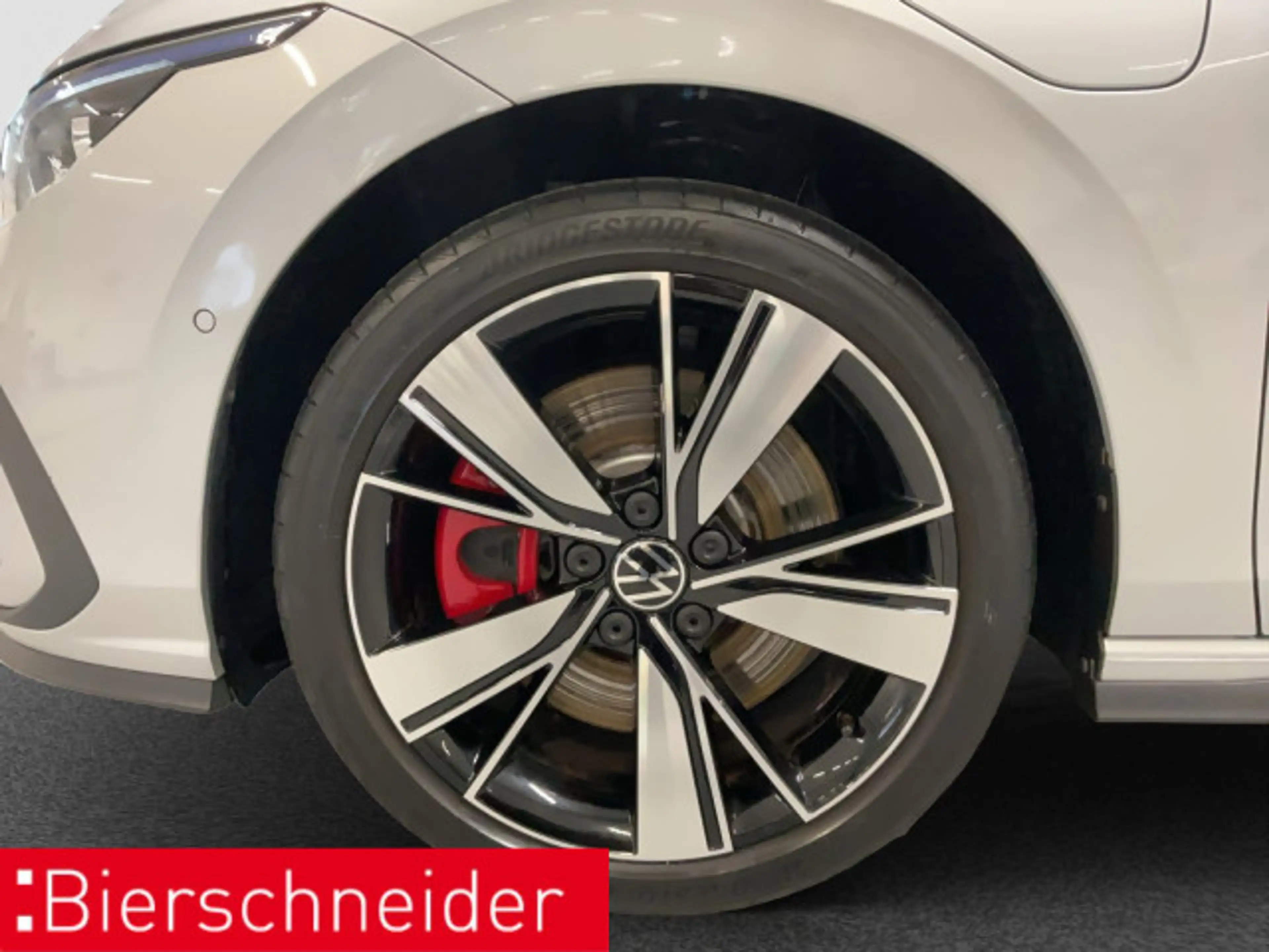 Volkswagen Golf GTE 8 1.4 TSI DSG GTE AHK MATRIX NAVI CAM ACC 1 — photo 8