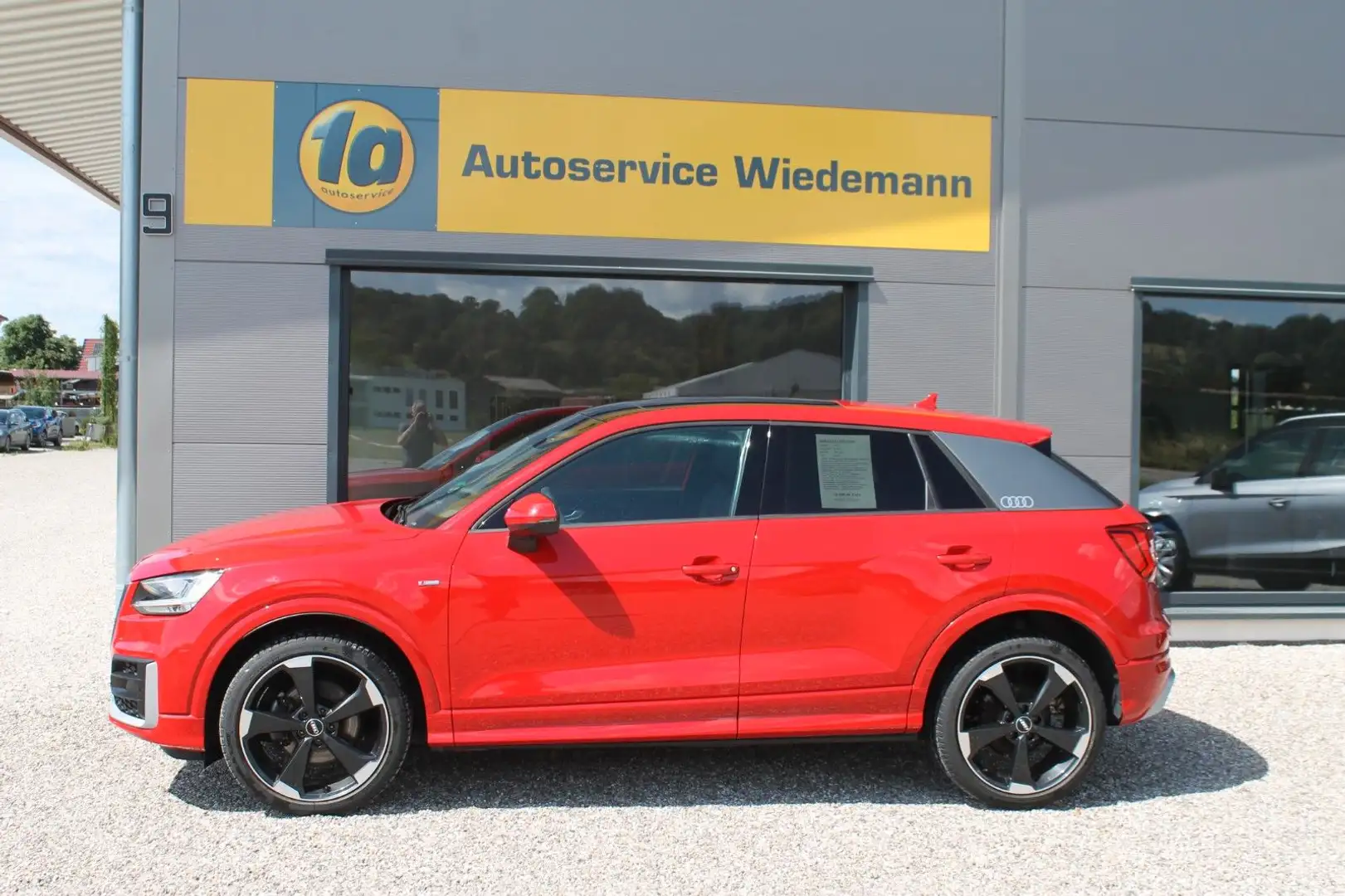 Audi Q2 1.4 TFSI S-Line Rot - 1