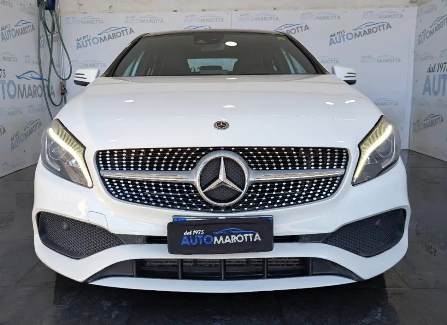 Mercedes-Benz A 180 180 d Premium my16 TETTO APRIBILE! Bianco - 2