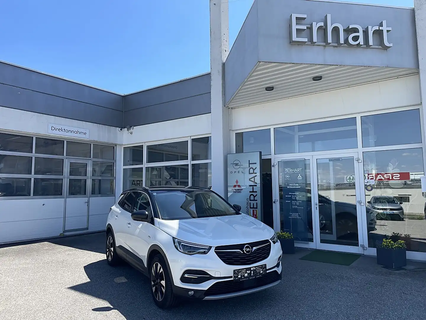 Opel Grandland X 1,5 CDTI BlueInj. Ultimate Aut. Start/Stopp Weiß - 1