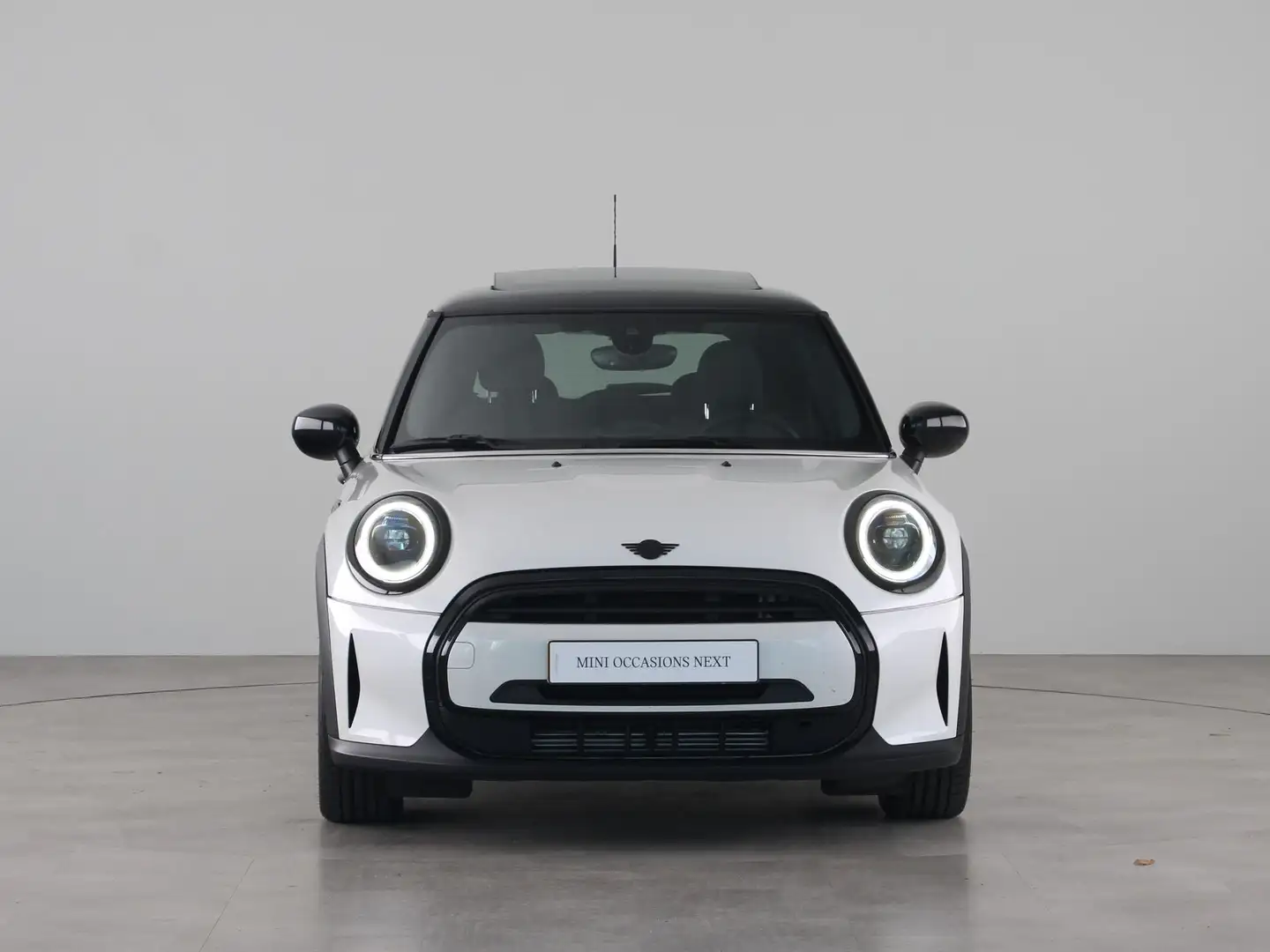 MINI Cooper 3-deurs Camden Edition Aut. Weiß - 2