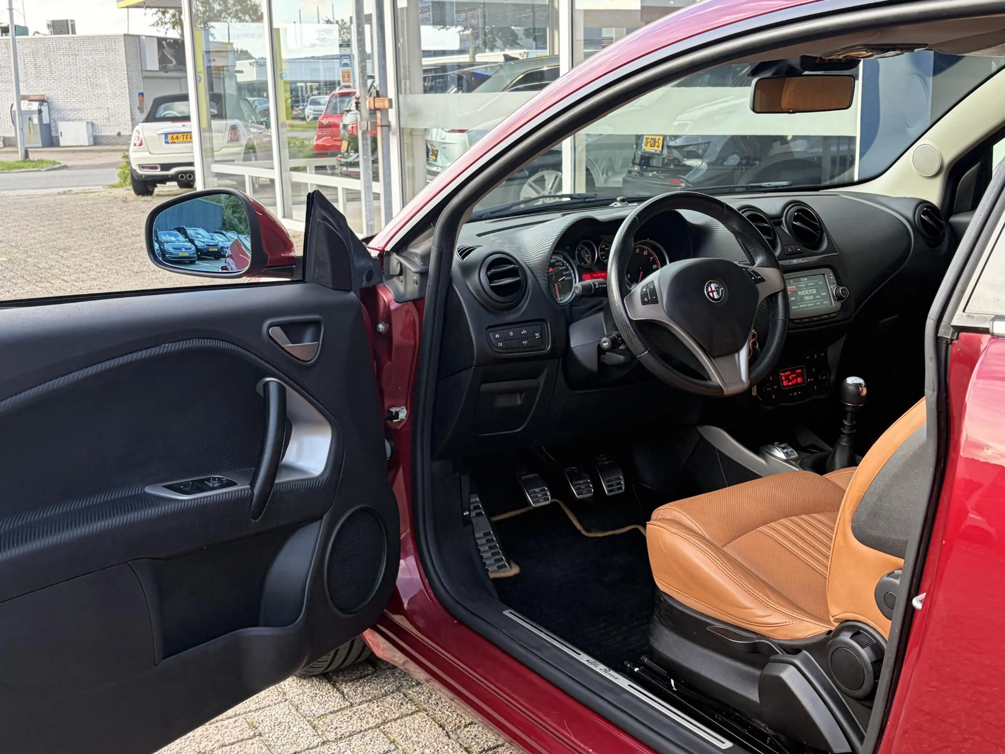 Alfa Romeo MiTo 0.9 TwinAir Distinctive / NL-Auto / Vol-Leder / 2e — photo 9